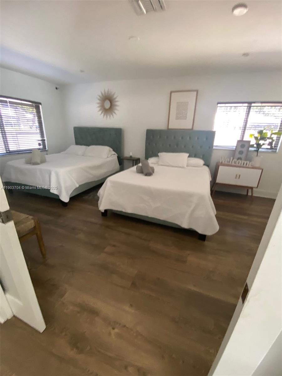 201 NE 48th St Miami, FL 33137