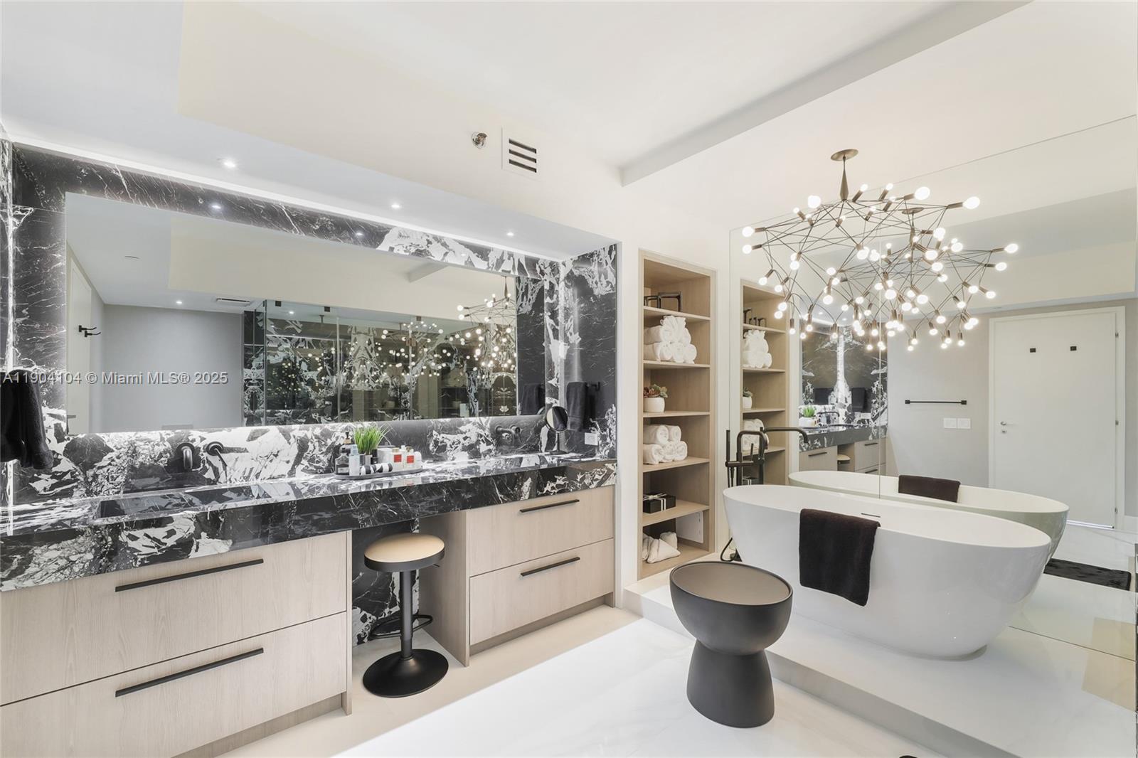 450 Alton Rd #2603 Miami Beach, FL 33139