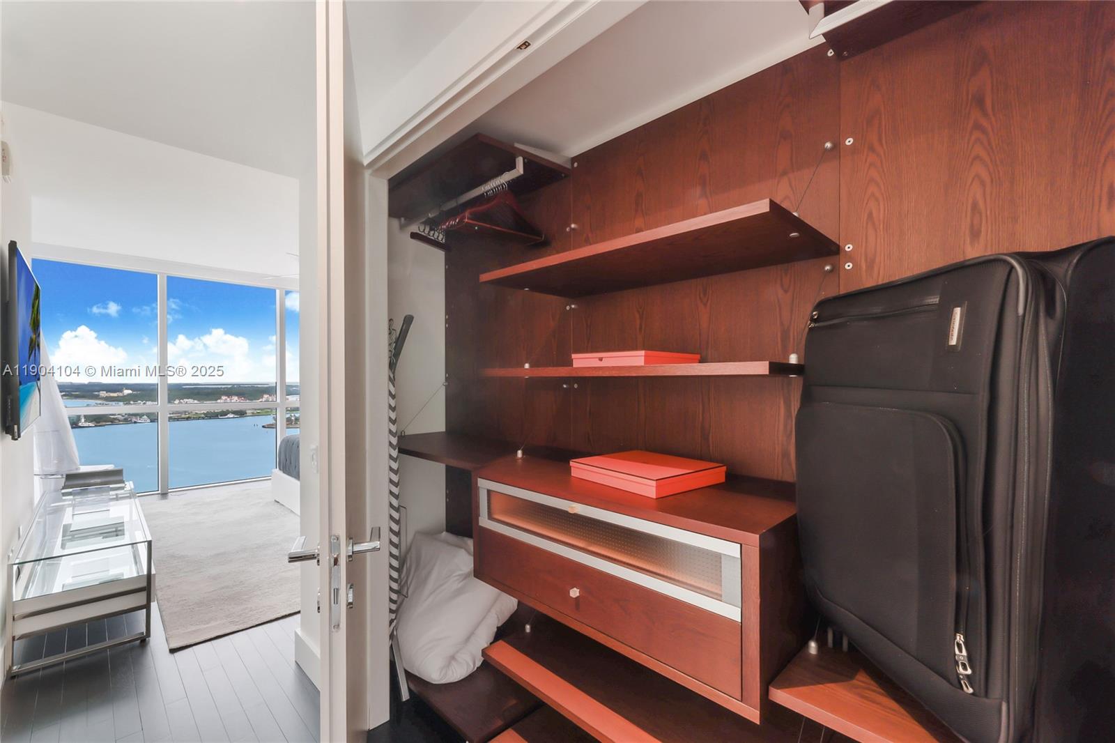 450 Alton Rd #2603 Miami Beach, FL 33139