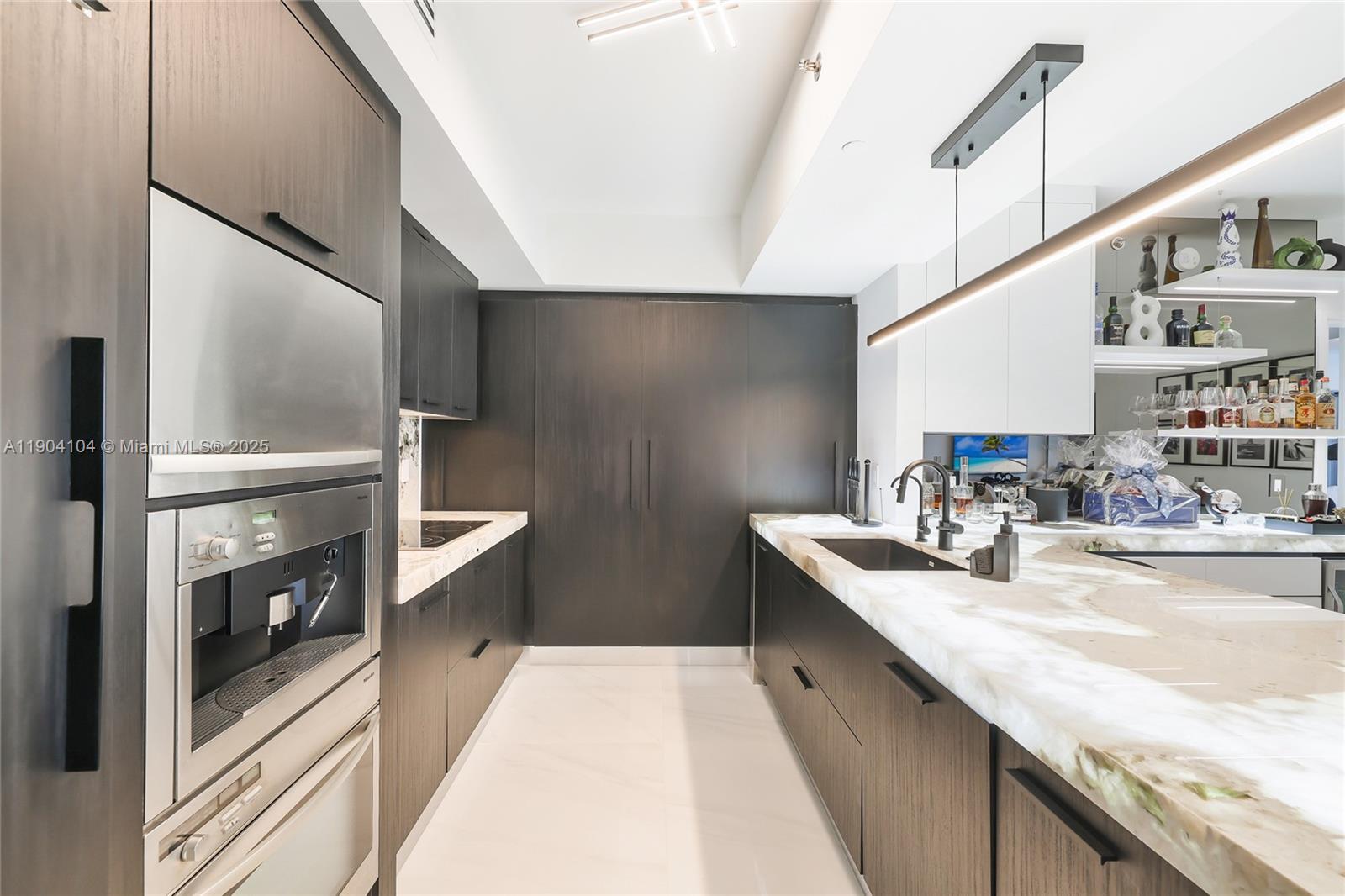 450 Alton Rd #2603 Miami Beach, FL 33139