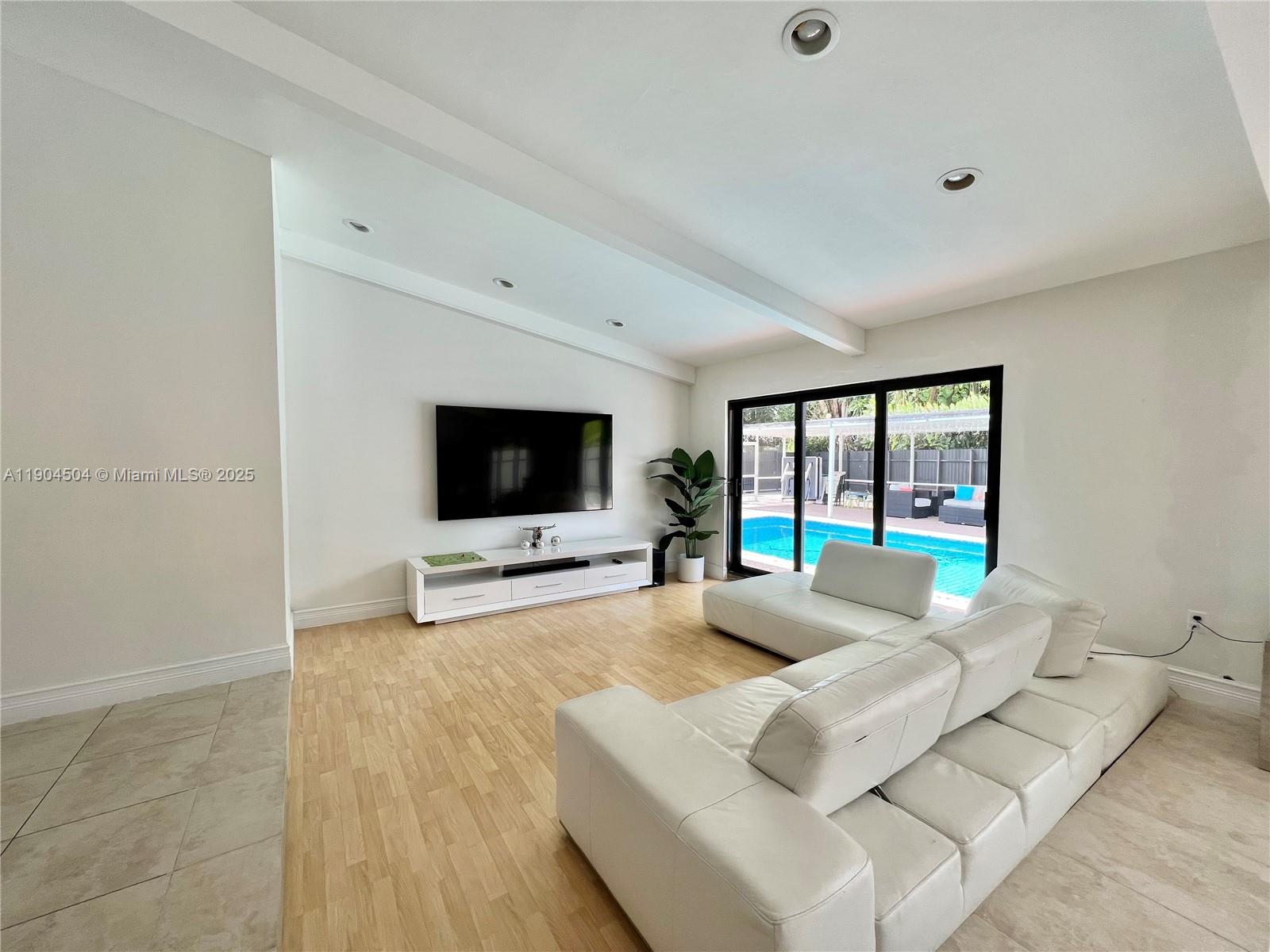 11104 SW 139th Ct Miami, FL 33186