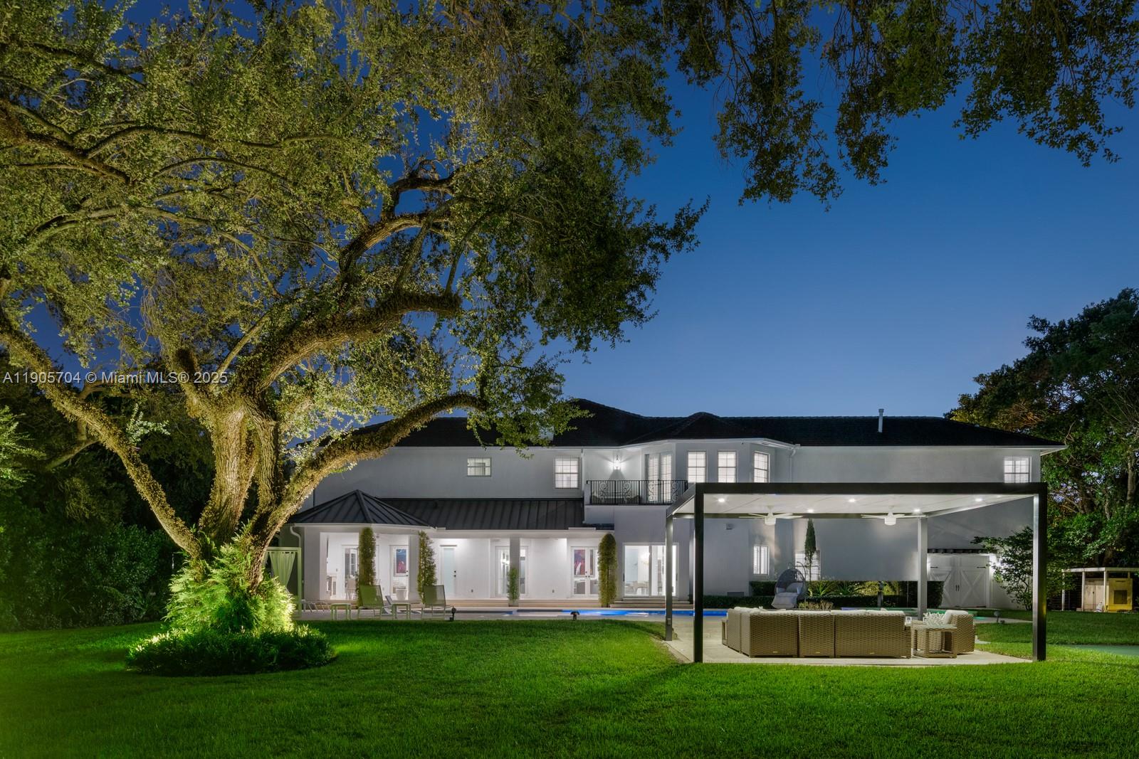 8551 SW 102nd St Miami, FL 33156