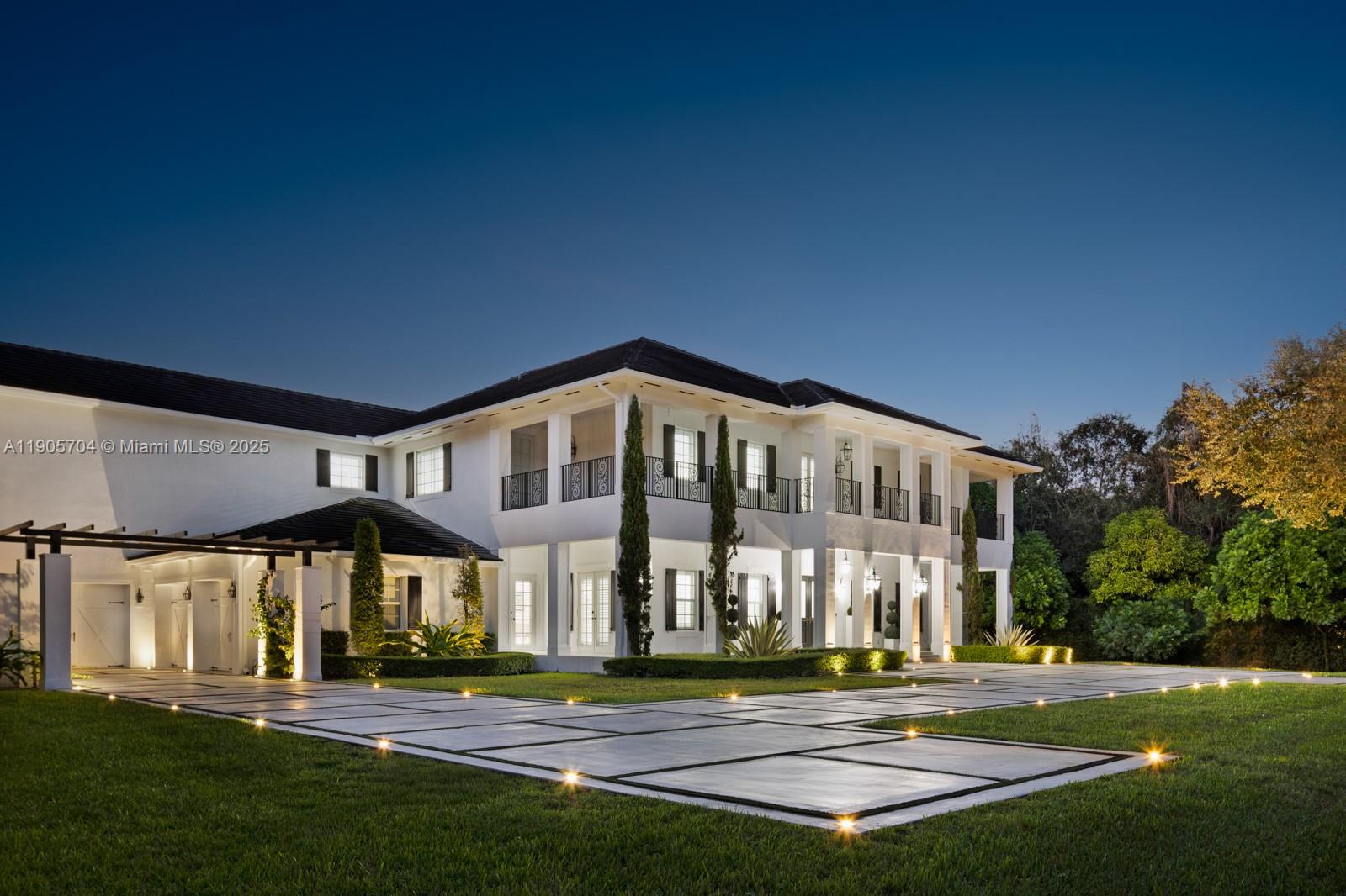 8551 SW 102nd St Miami, FL 33156