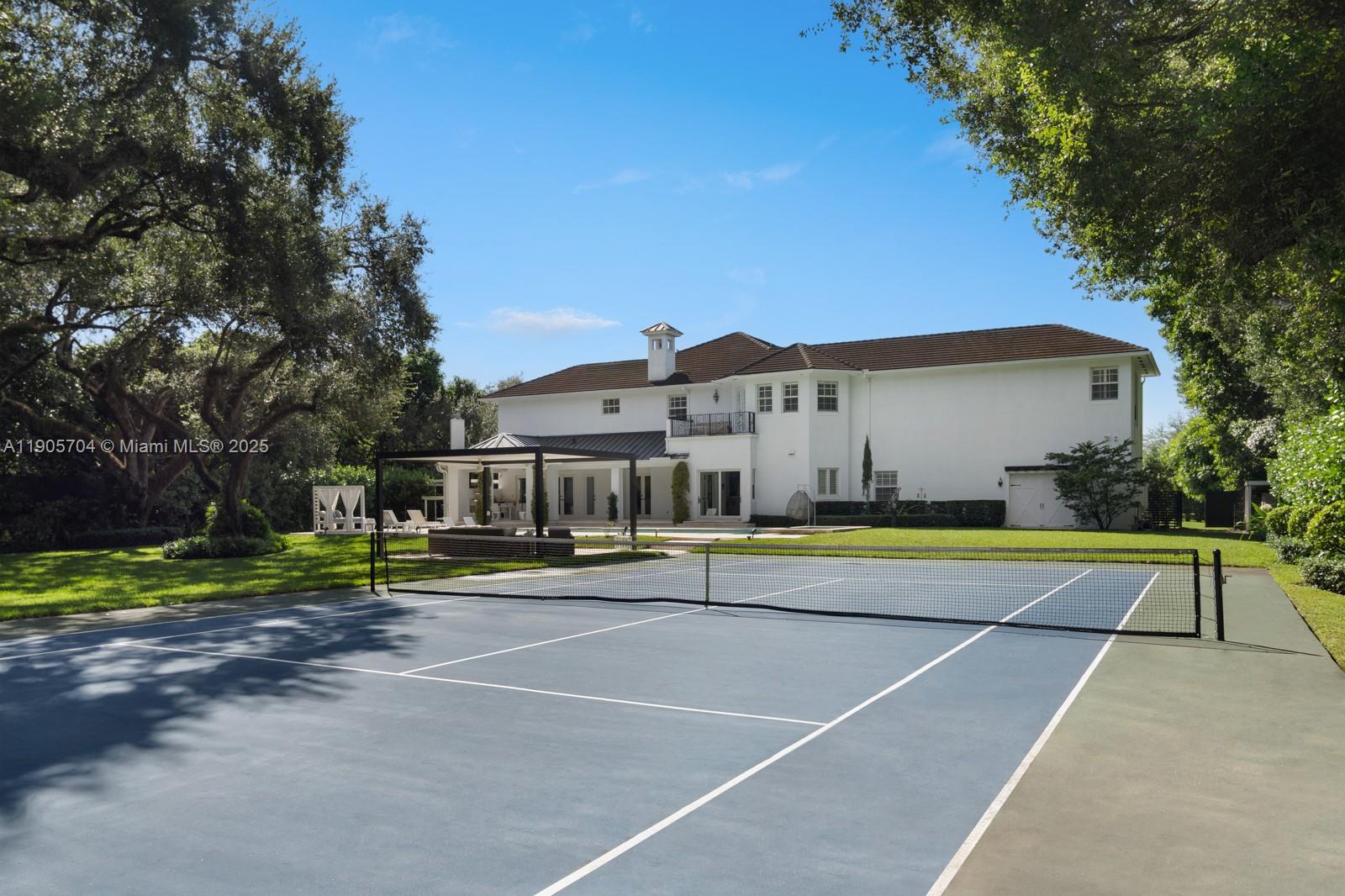 8551 SW 102nd St Miami, FL 33156