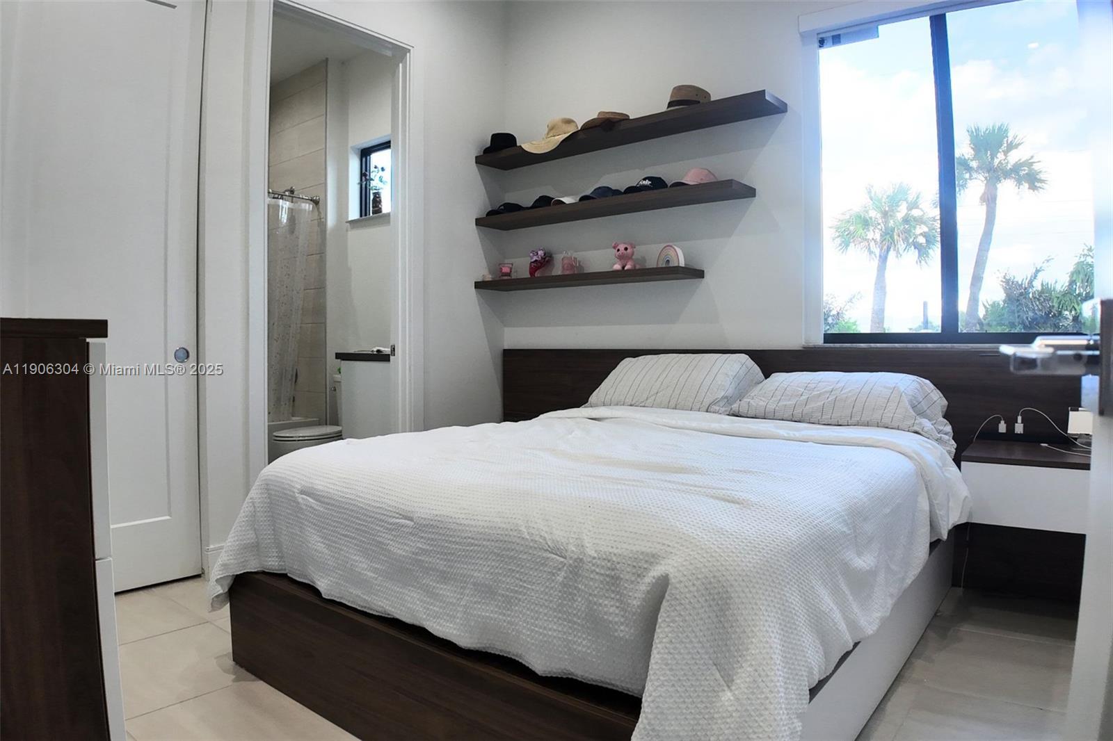 8002 NW 43rd St Doral, FL 33166