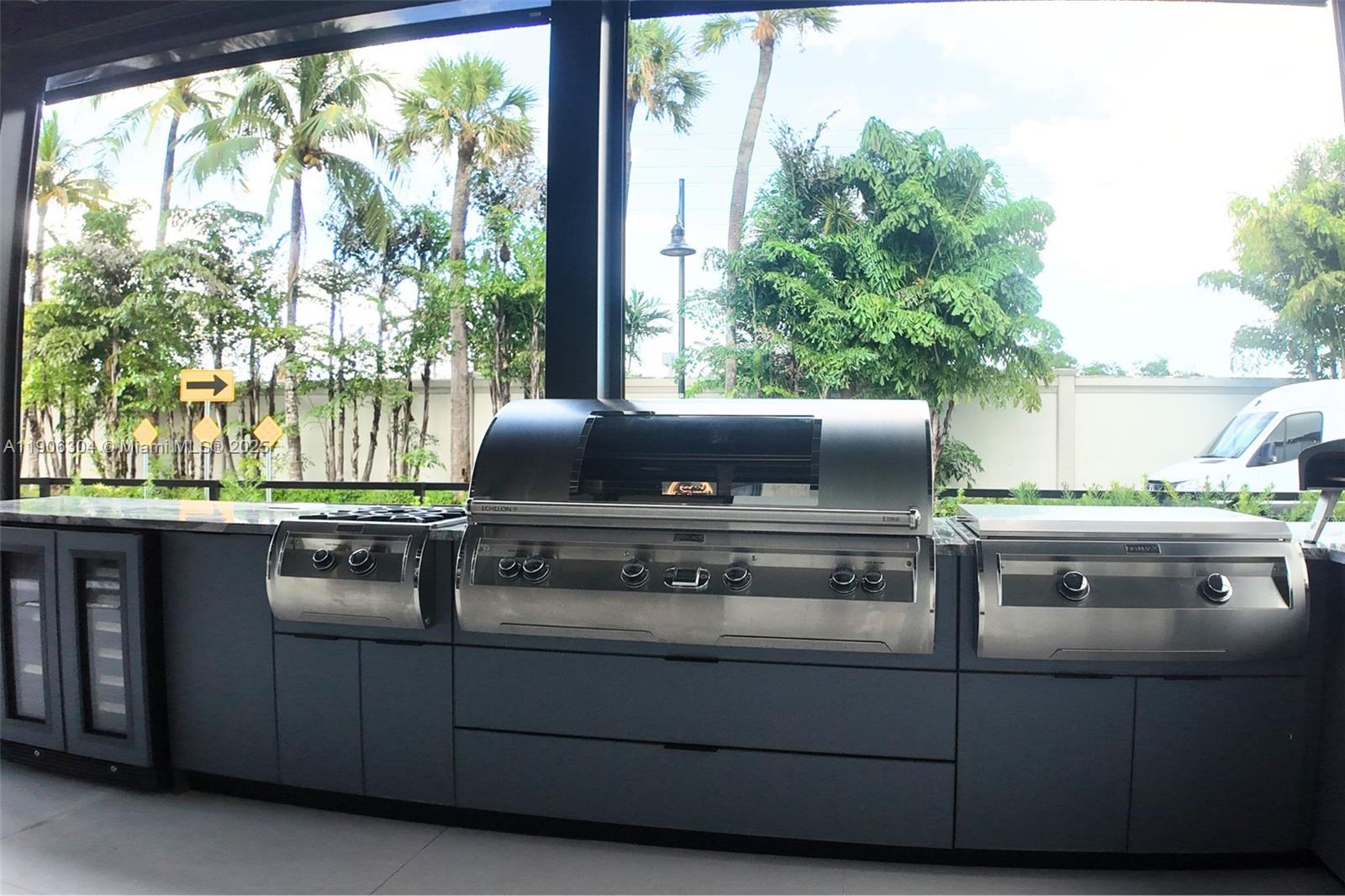 8002 NW 43rd St Doral, FL 33166