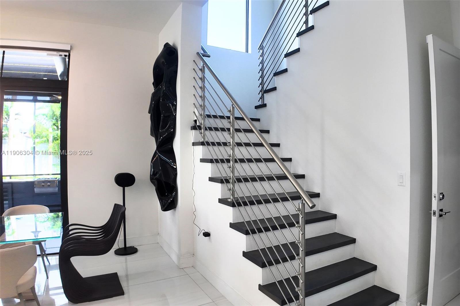 8002 NW 43rd St Doral, FL 33166