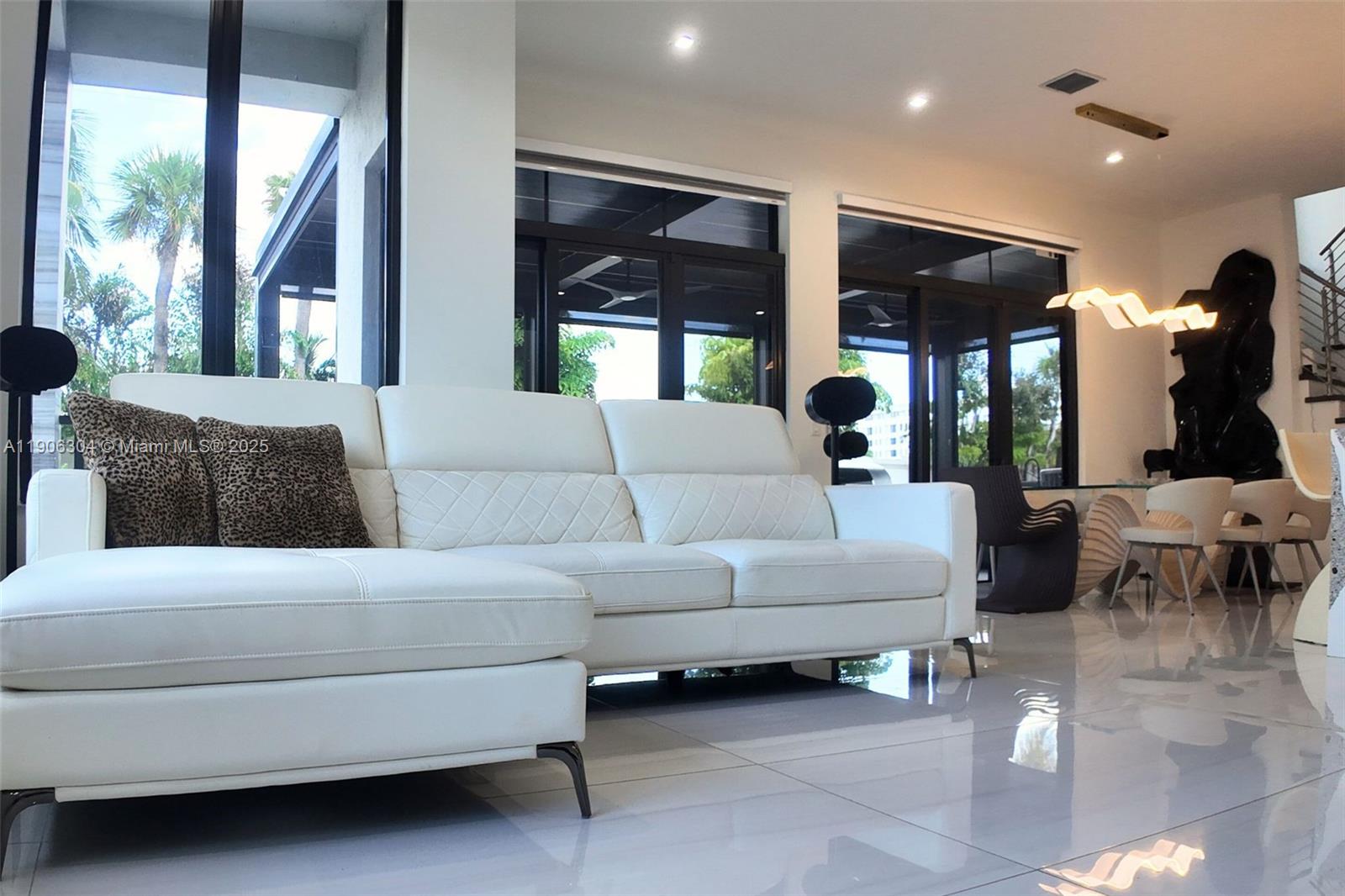 8002 NW 43rd St Doral, FL 33166