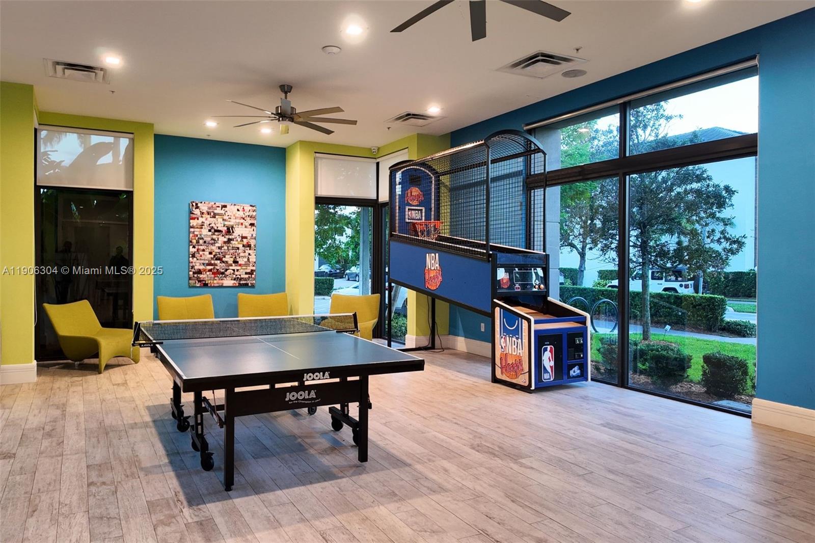 8002 NW 43rd St Doral, FL 33166