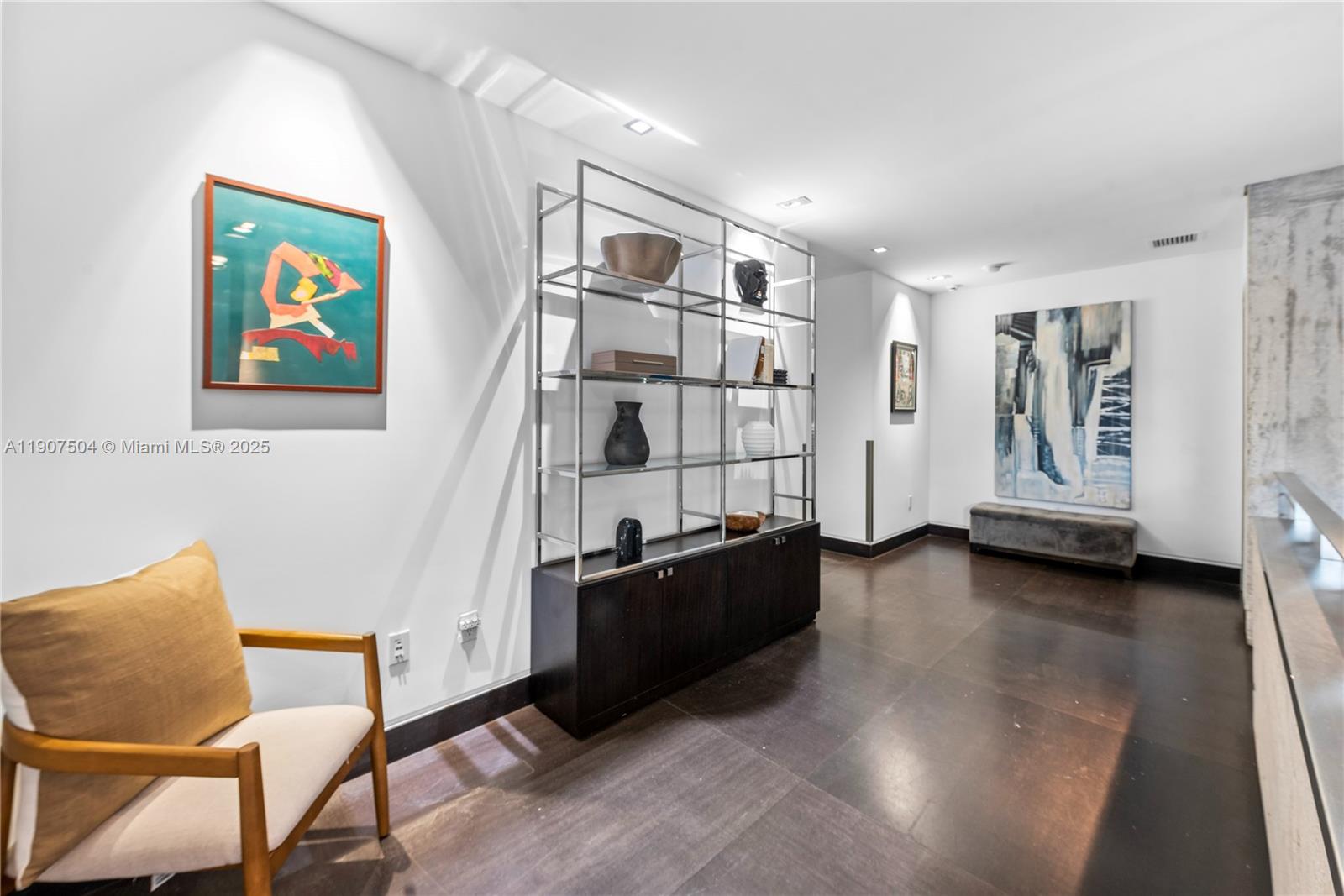 1606 S Bayshore Dr #- Miami, FL 33133