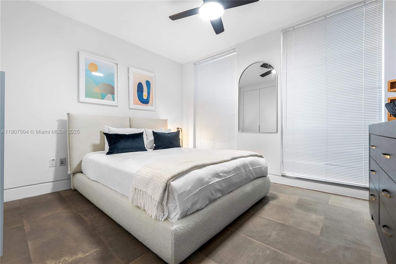 1606 S Bayshore Dr #- Miami, FL 33133