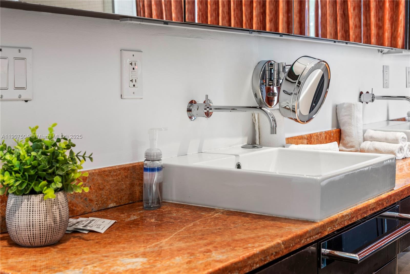 1606 S Bayshore Dr #- Miami, FL 33133