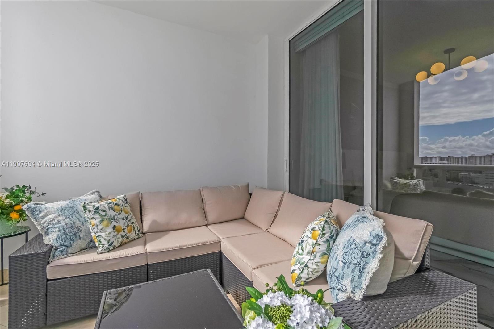 18201 Collins Ave #1408 Sunny Isles Beach, FL 33160