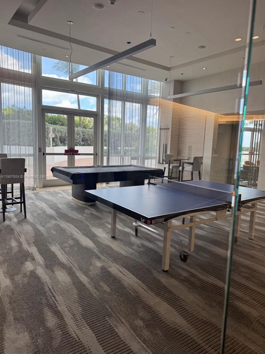 18201 Collins Ave #1408 Sunny Isles Beach, FL 33160