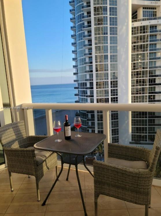 18201 Collins Ave #1408 Sunny Isles Beach, FL 33160