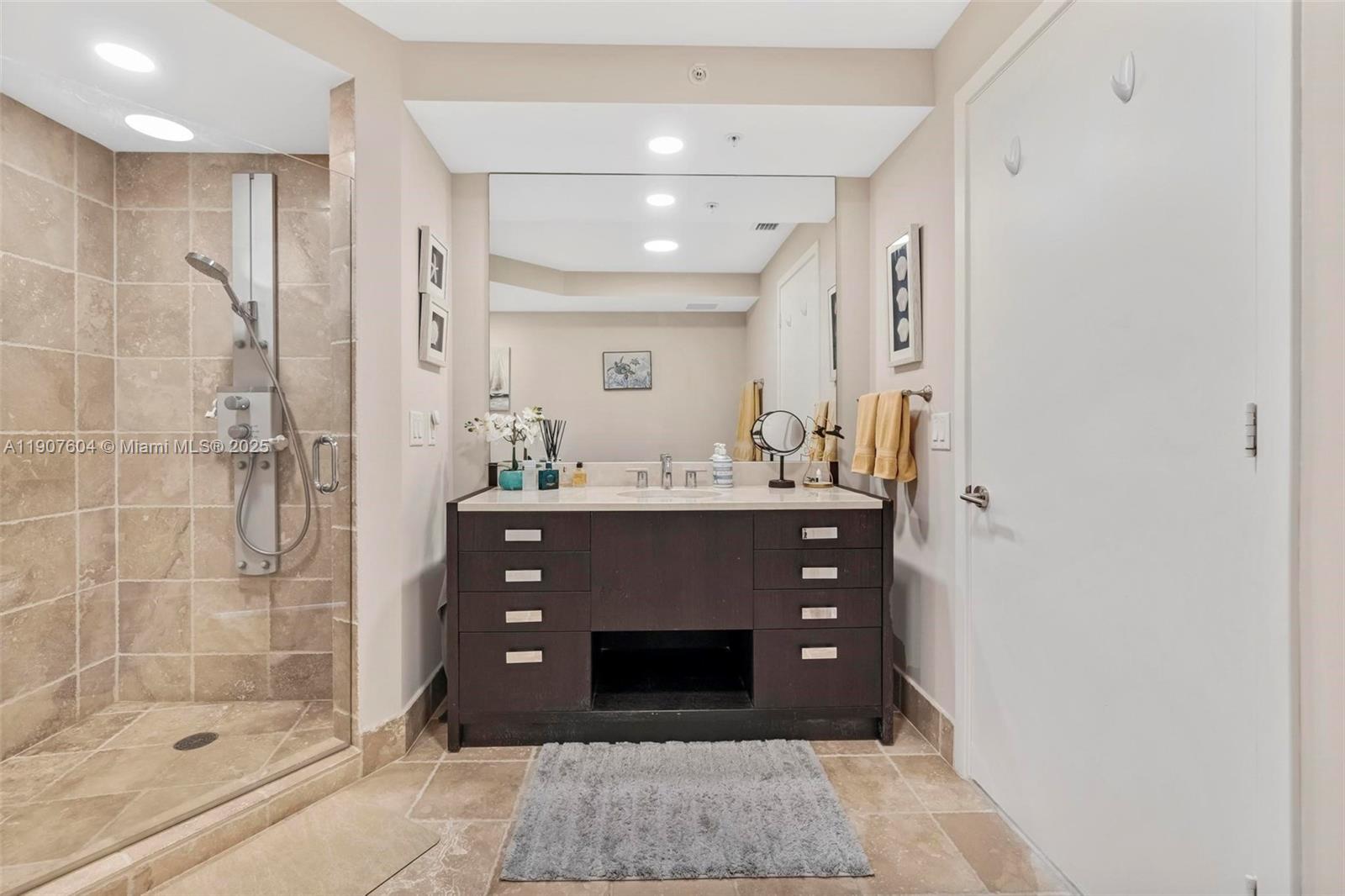 18201 Collins Ave #1408 Sunny Isles Beach, FL 33160