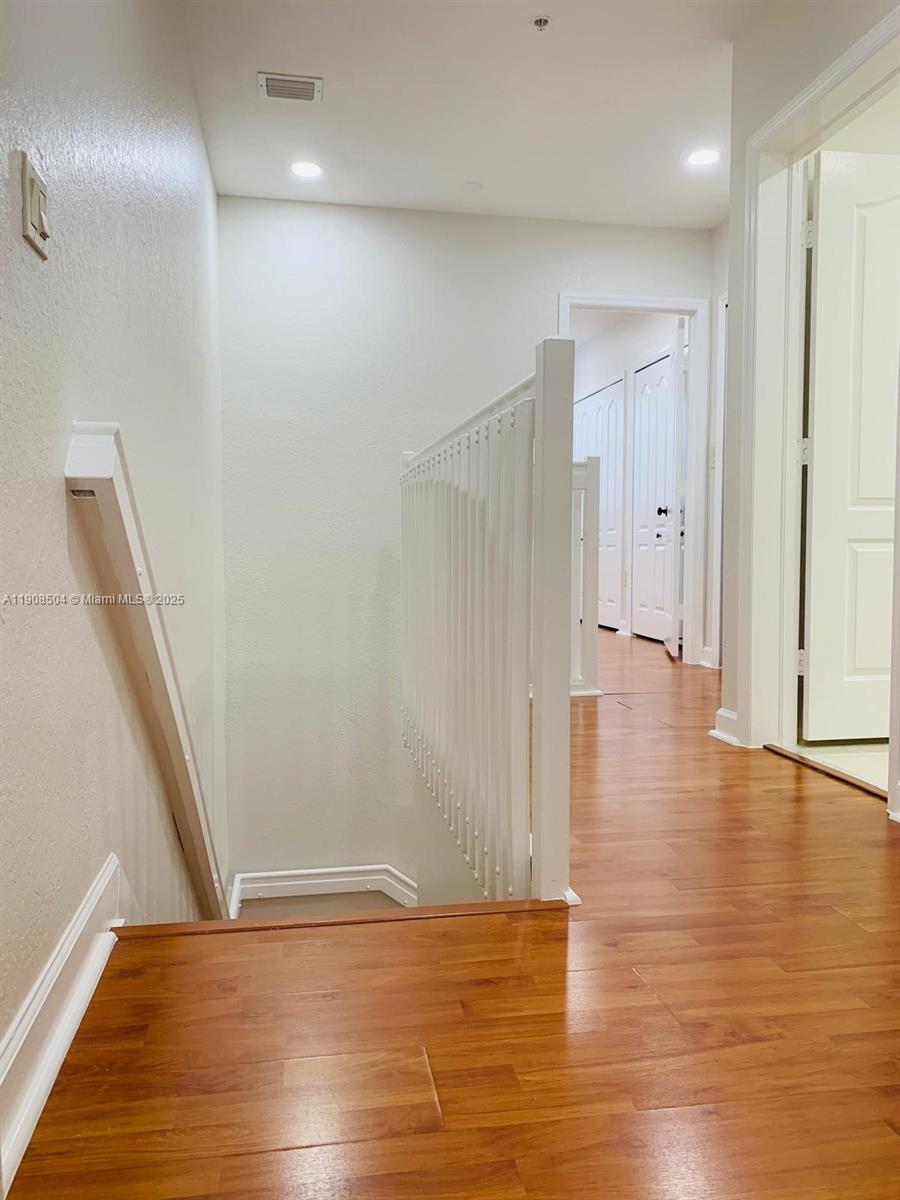 17800 NW 73rd Ave #203 Hialeah, FL 33015