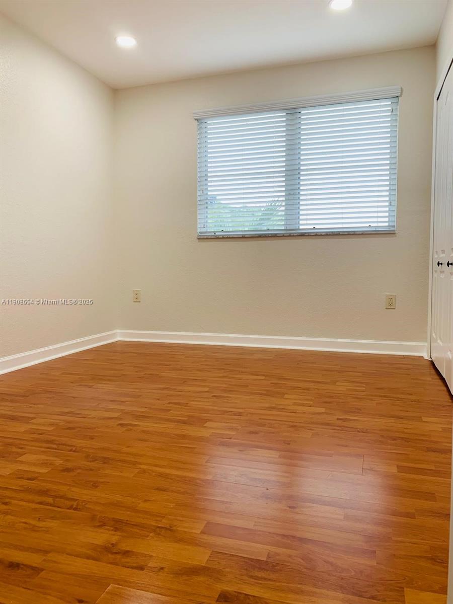 17800 NW 73rd Ave #203 Hialeah, FL 33015