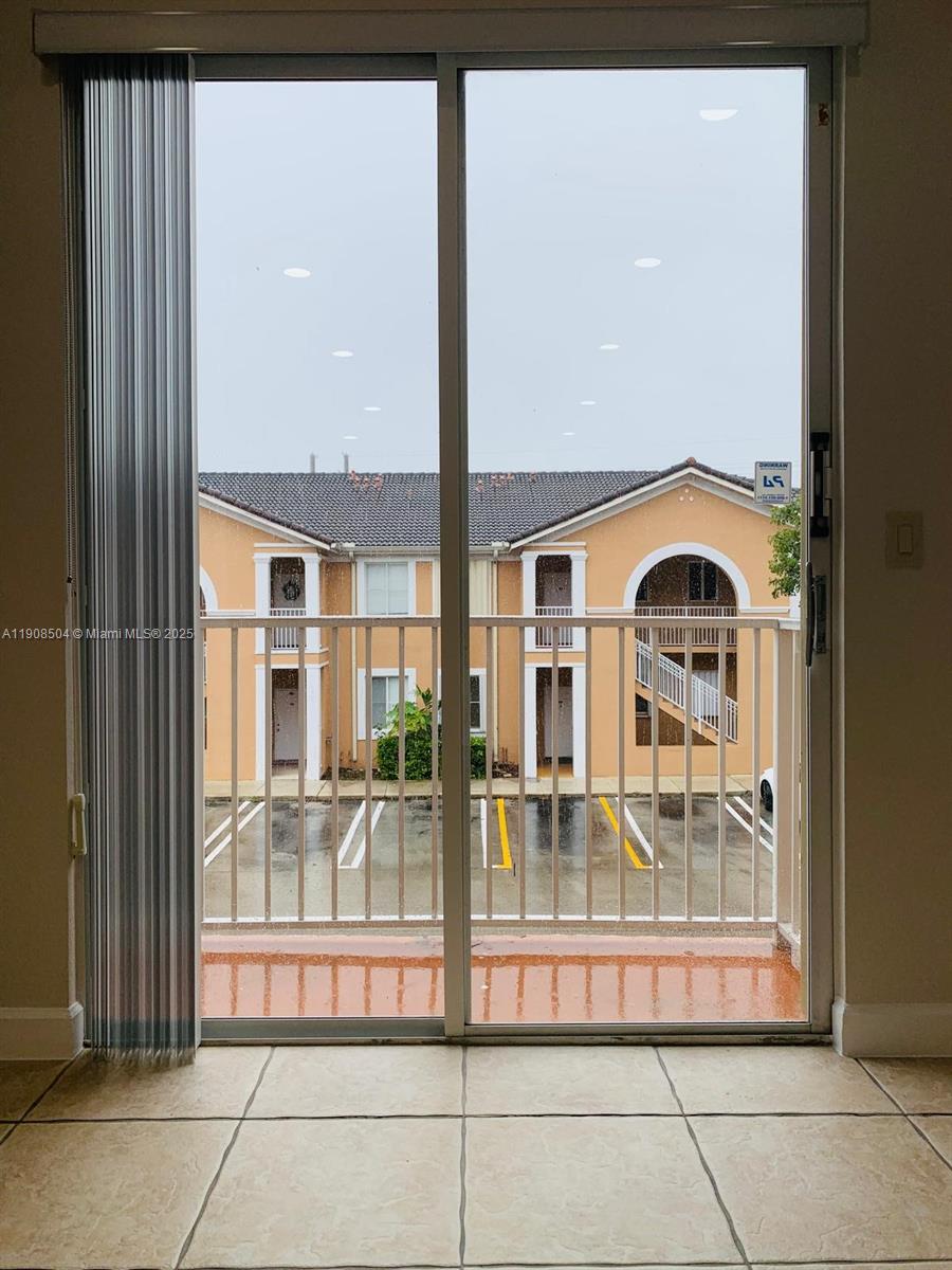 17800 NW 73rd Ave #203 Hialeah, FL 33015