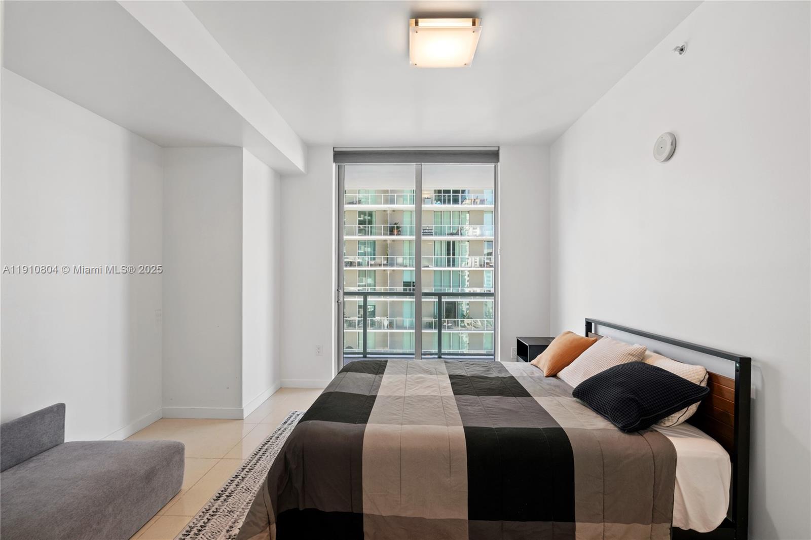 image Axis On Brickell24