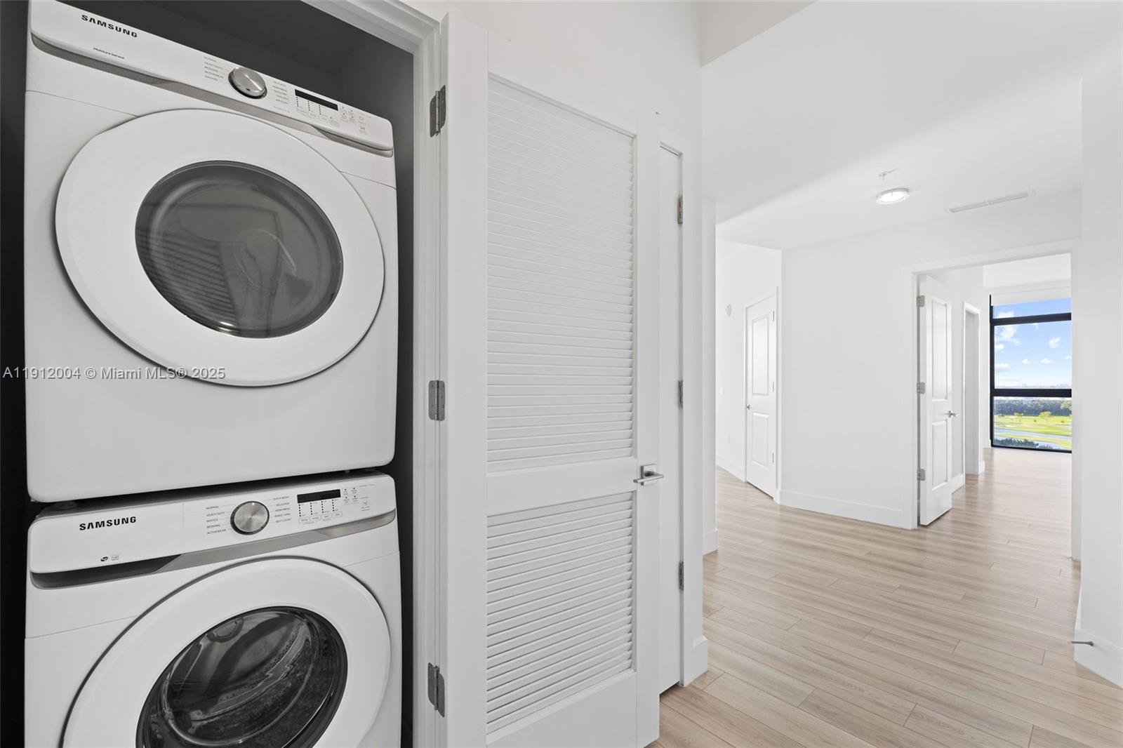 101 Diplomat Pkwy #911 Hallandale Beach, FL 33009