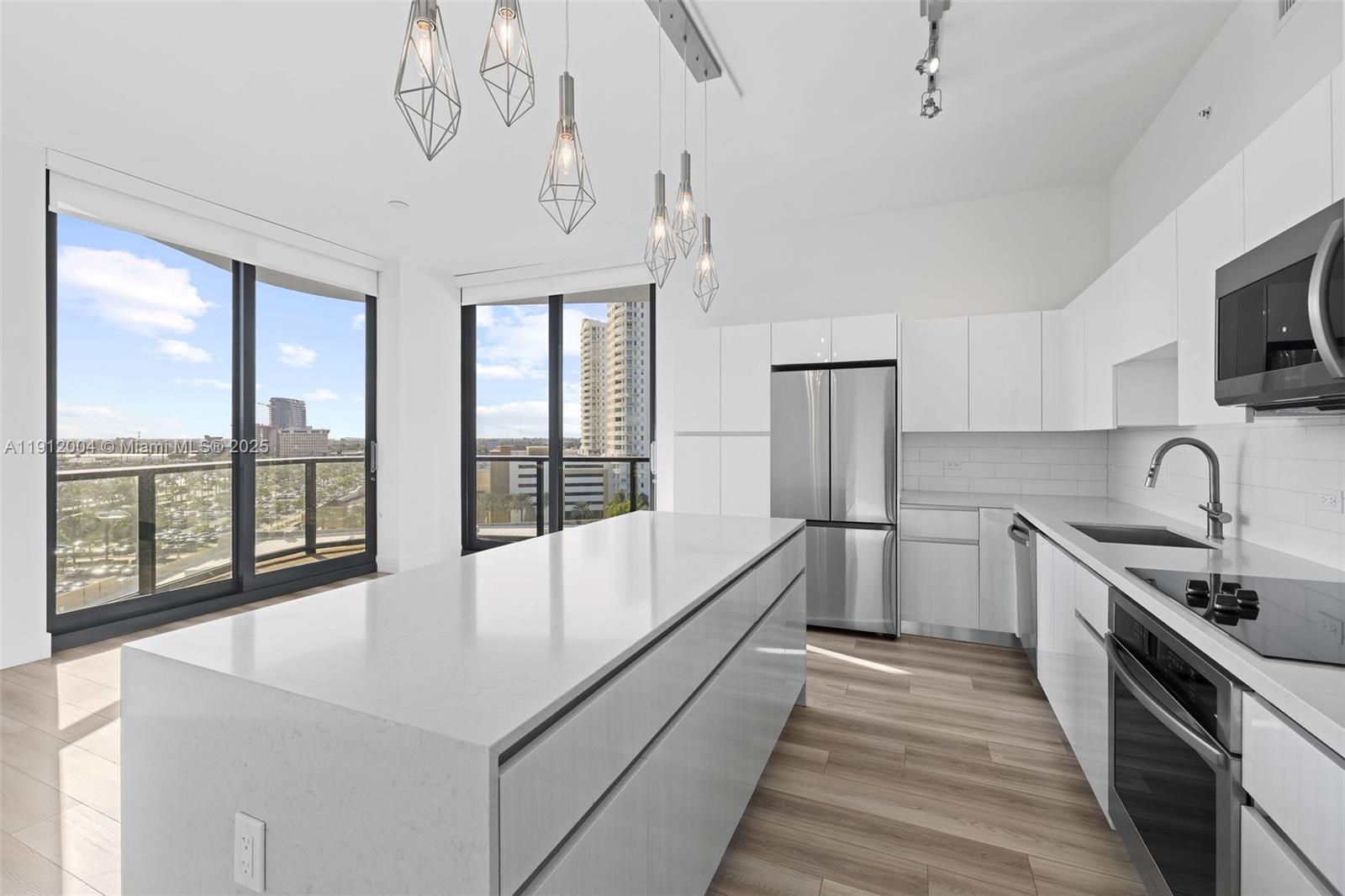 101 Diplomat Pkwy #911 Hallandale Beach, FL 33009