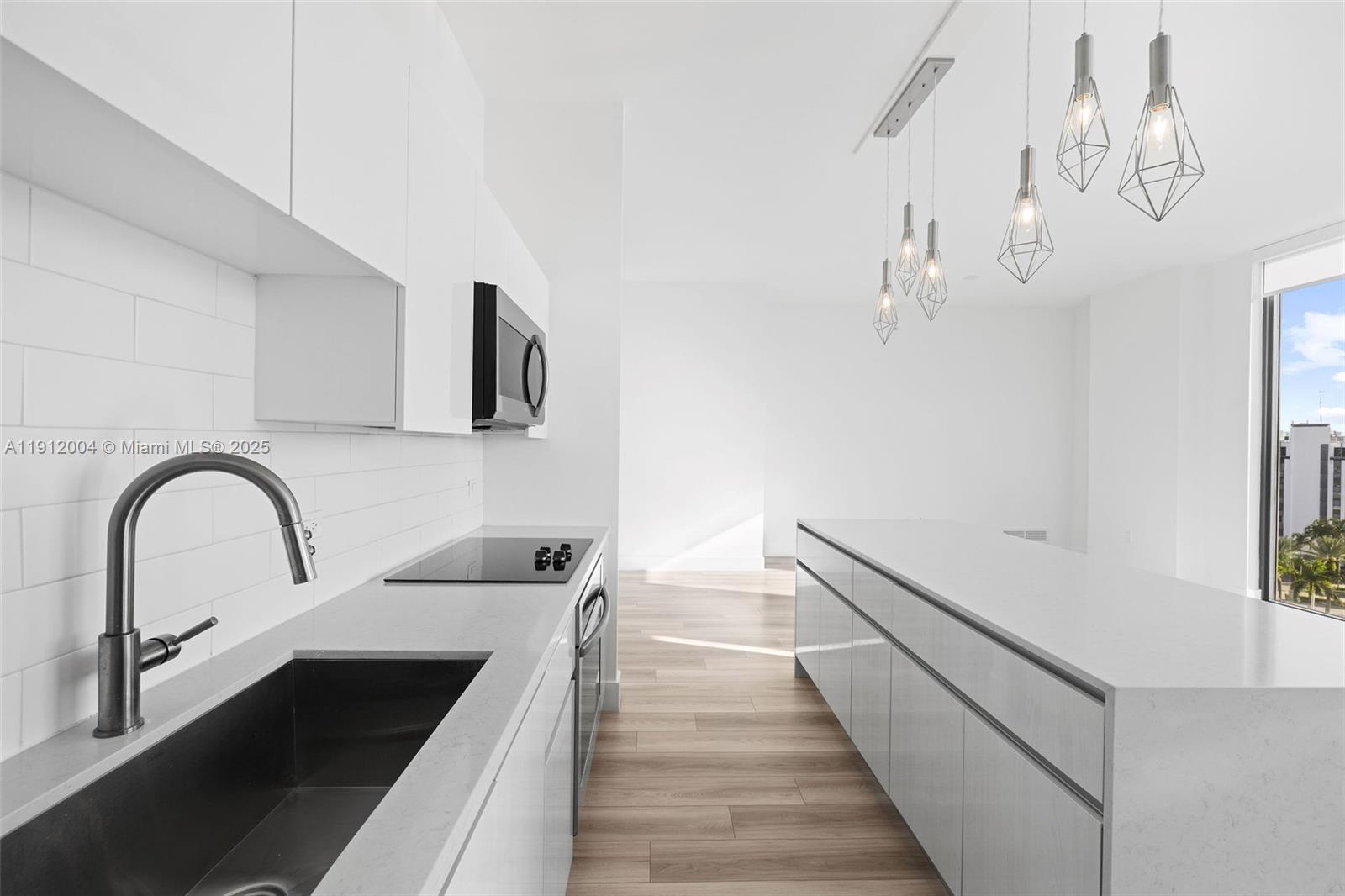 101 Diplomat Pkwy #911 Hallandale Beach, FL 33009