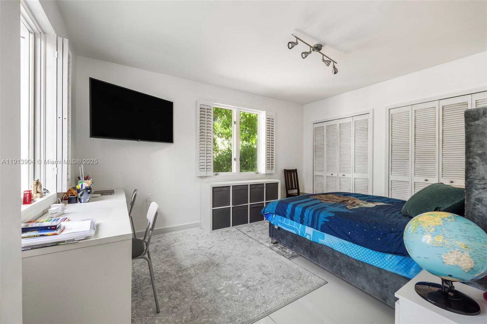 4120 Hardie Ave Miami, FL 33133