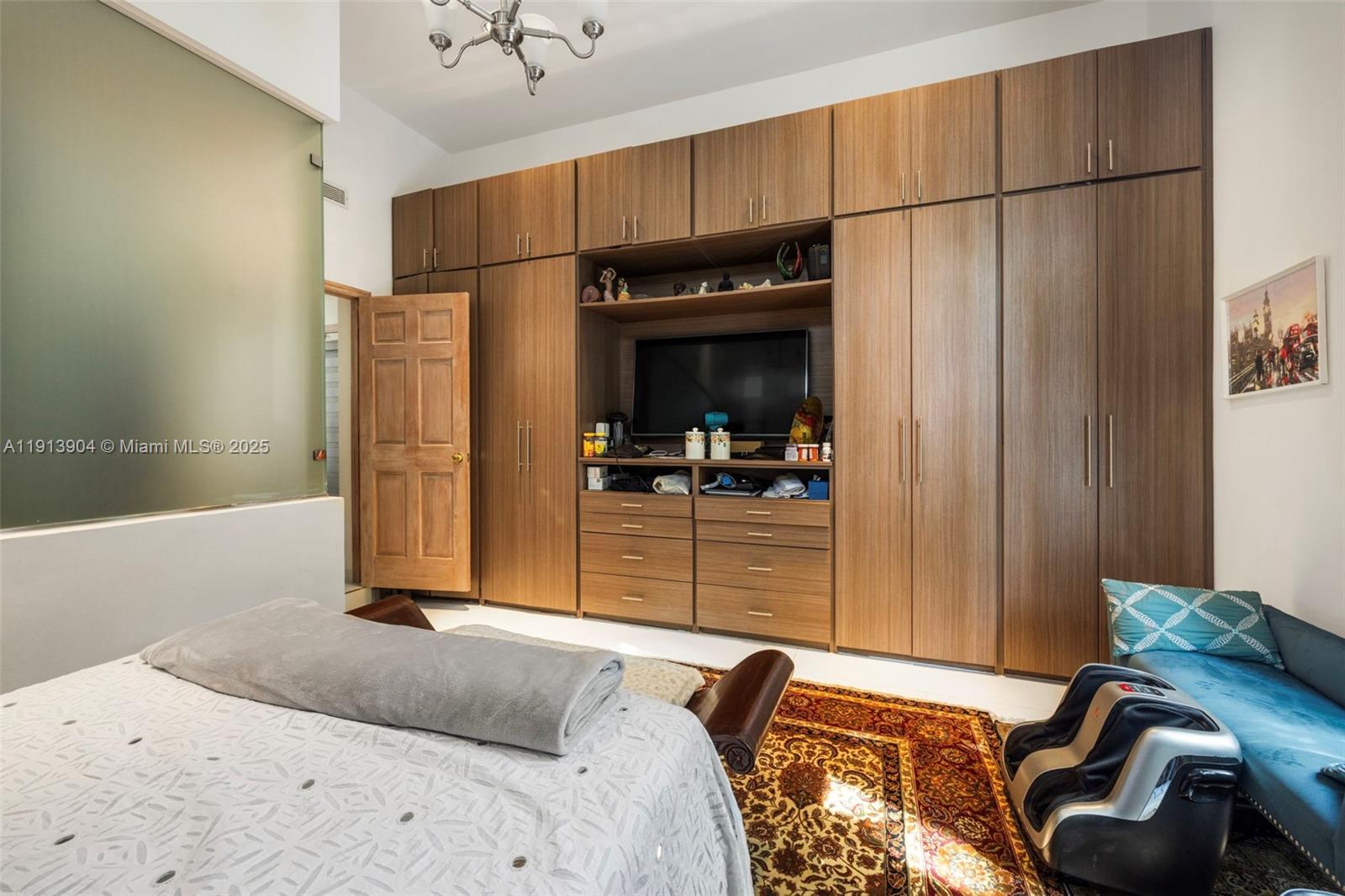 4120 Hardie Ave Miami, FL 33133