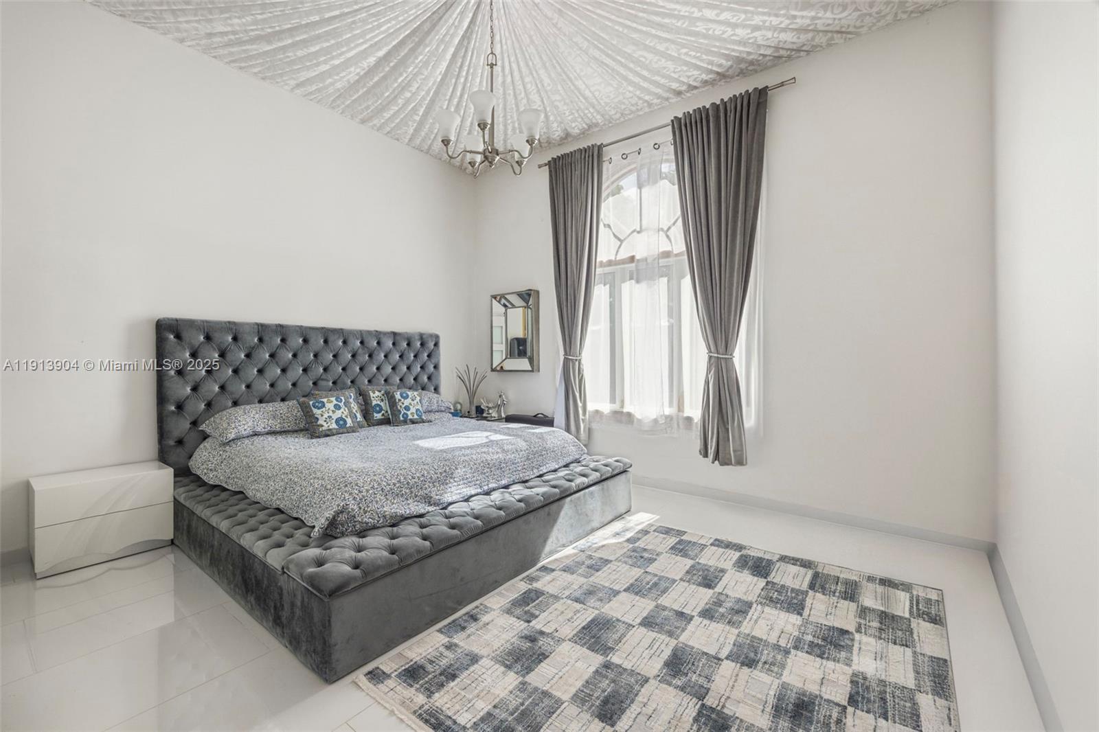 4120 Hardie Ave Miami, FL 33133