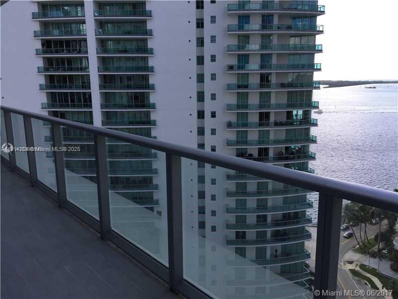 1300 Brickell Bay Dr #1807 Miami, FL 33131
