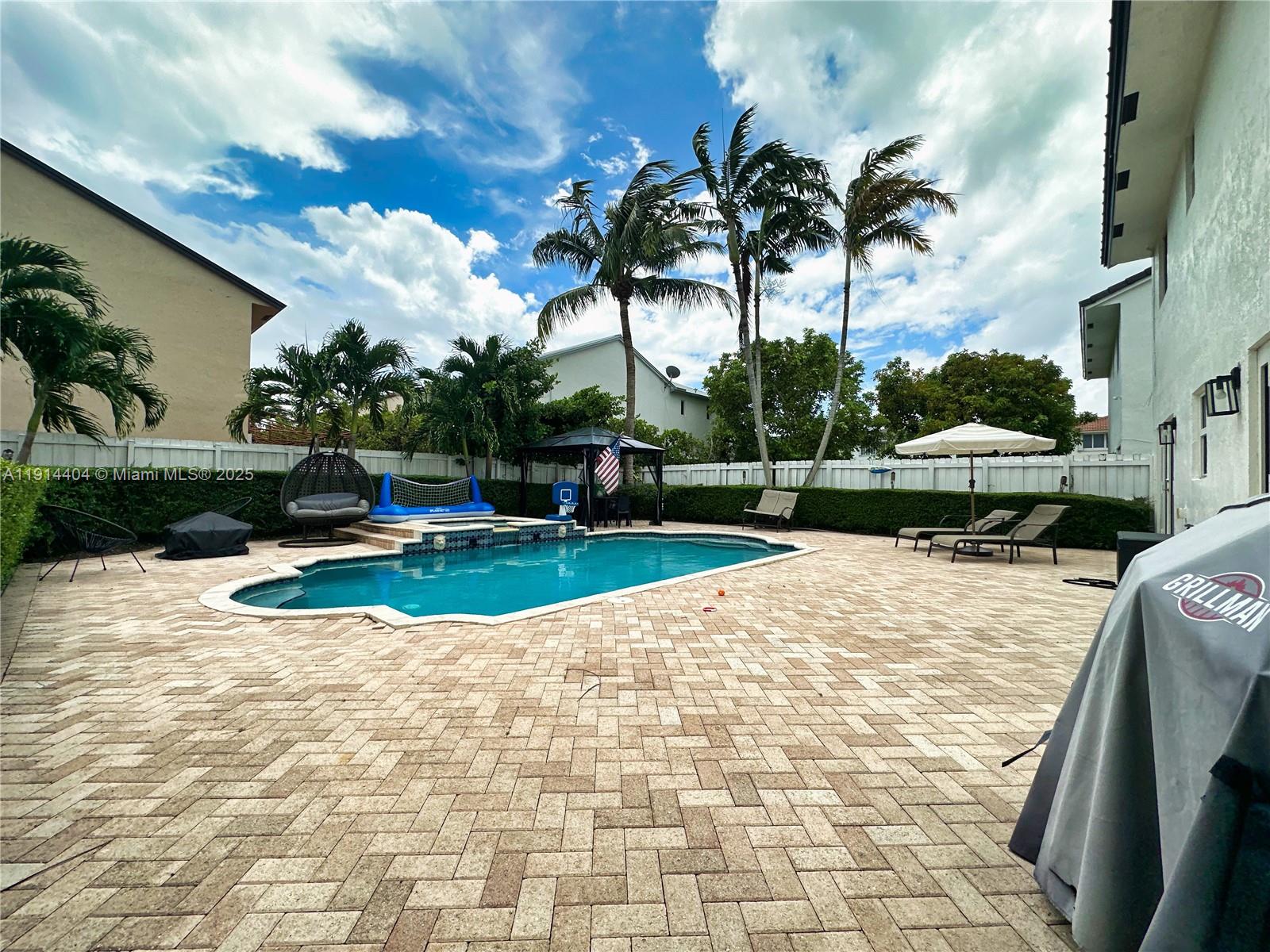 10620 SW 67th St Miami, FL 33173