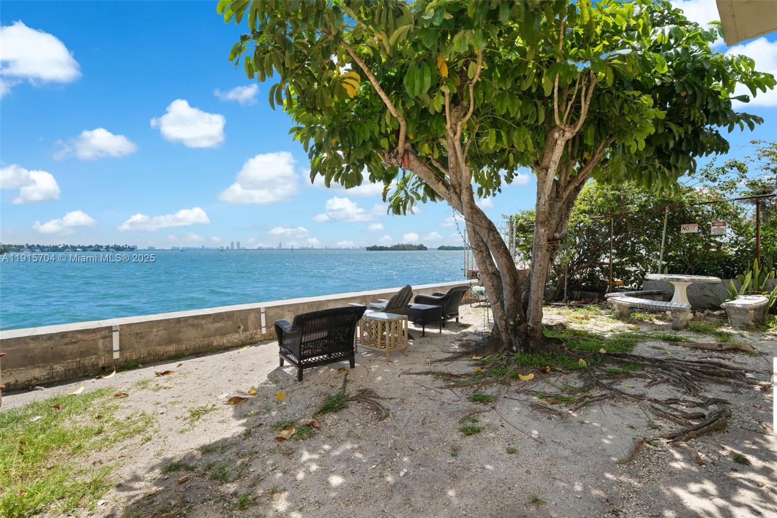 7845 NE Bayshore Ct #10 Miami, FL 33138