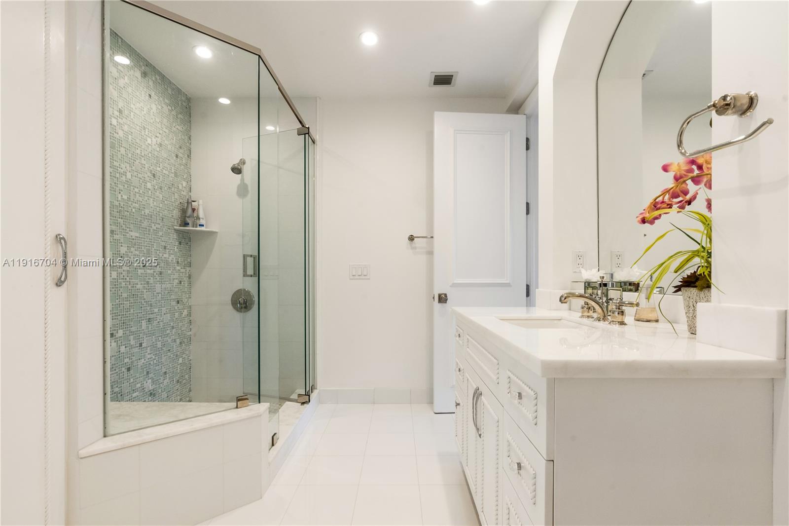 2100 N Ocean Blvd #30A Fort Lauderdale, FL 33305