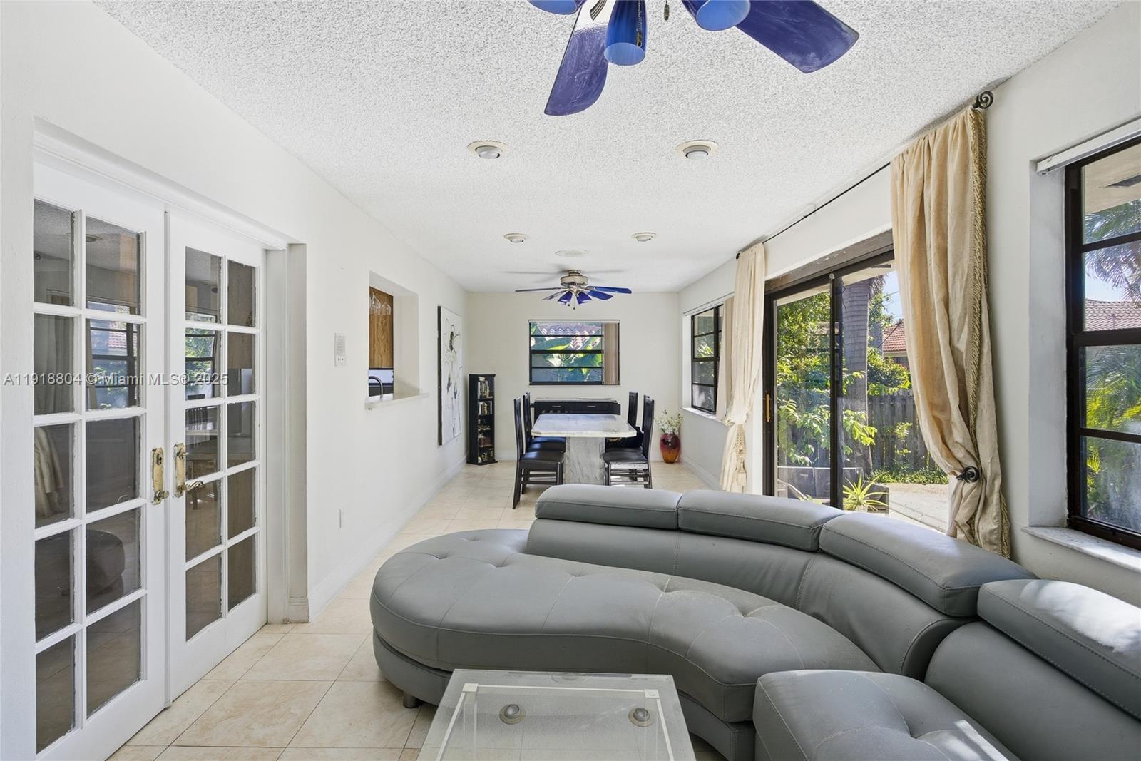 272 191st Ter Sunny Isles Beach, FL 33160