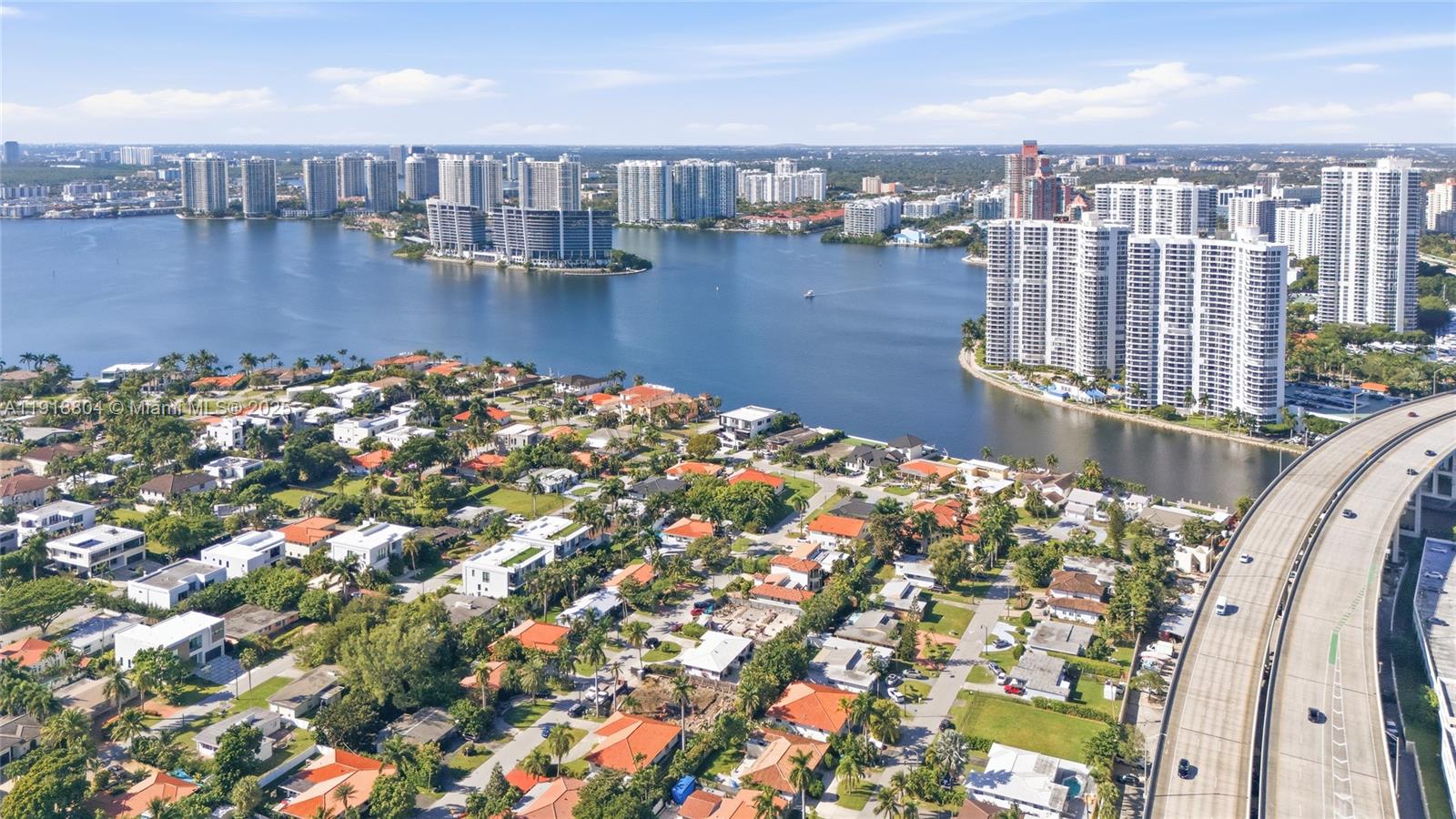 272 191st Ter Sunny Isles Beach, FL 33160