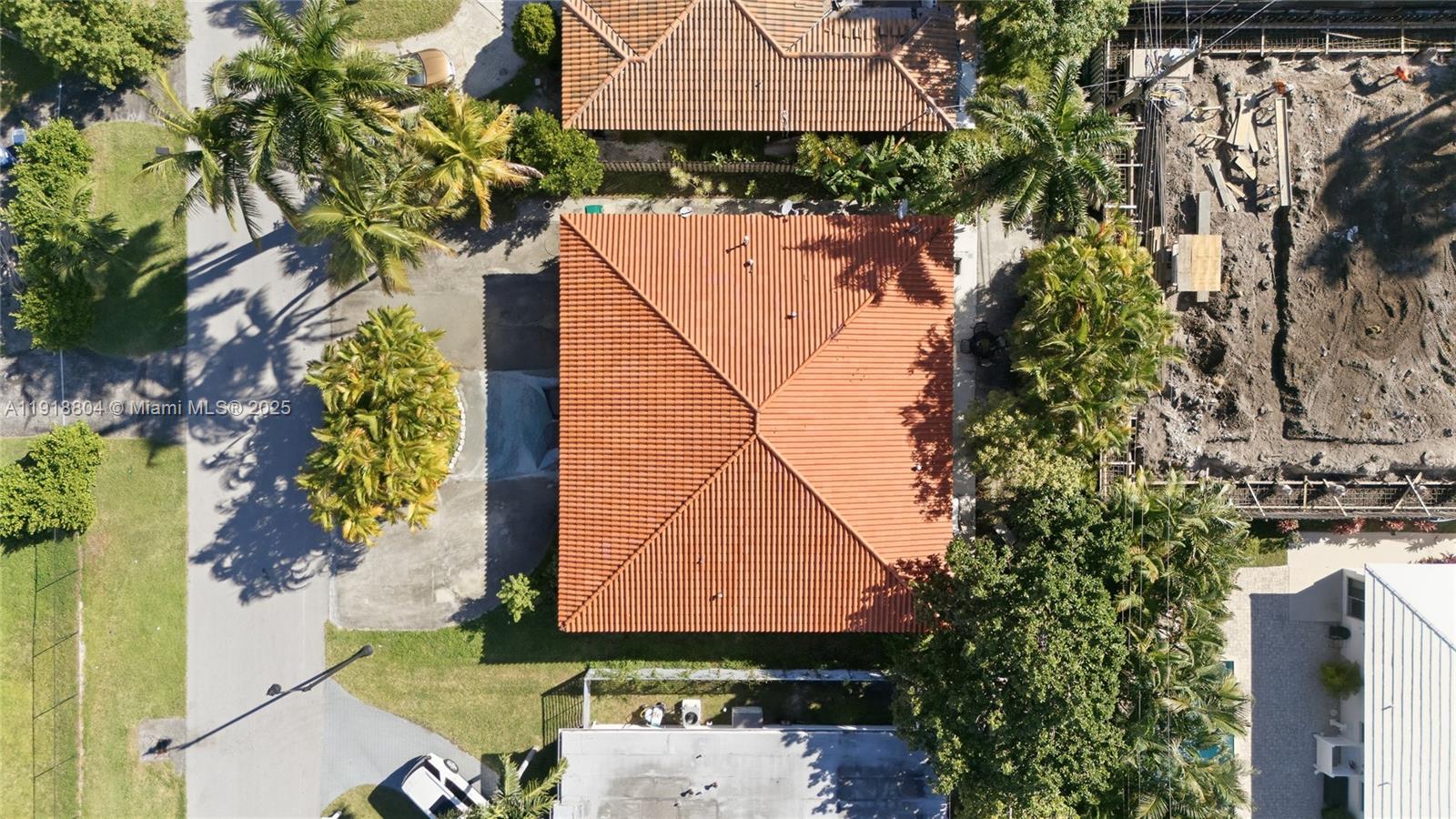 272 191st Ter Sunny Isles Beach, FL 33160