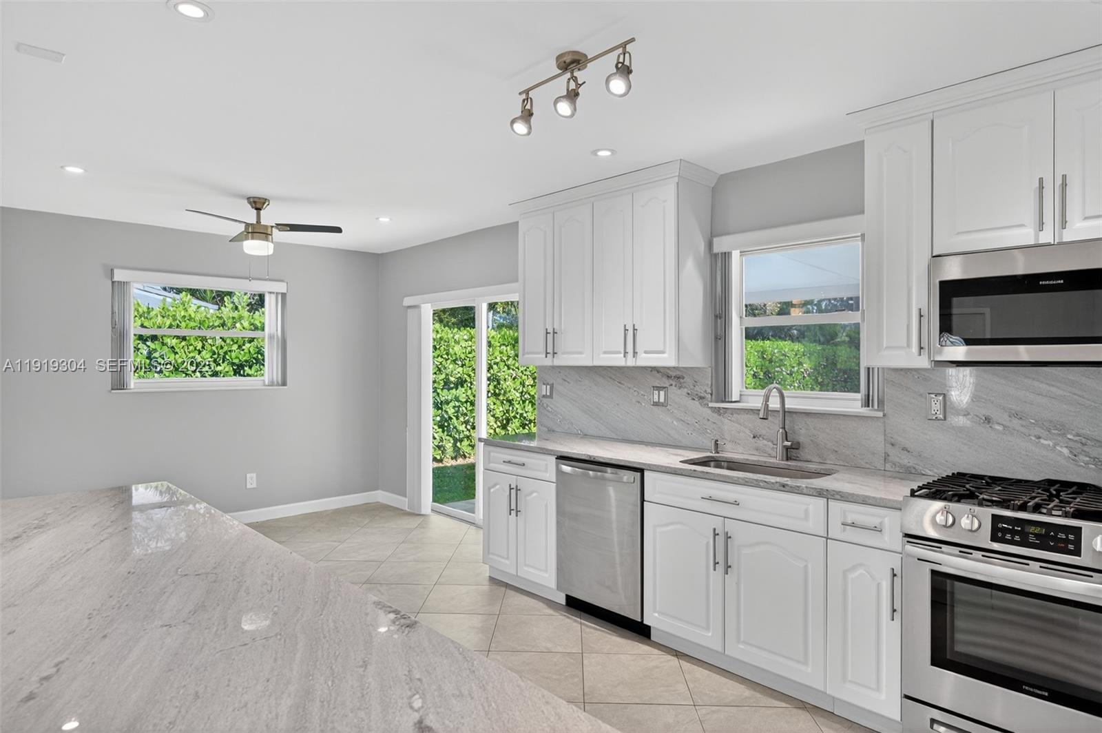 6255 SW 62nd Ct South Miami, FL 33143