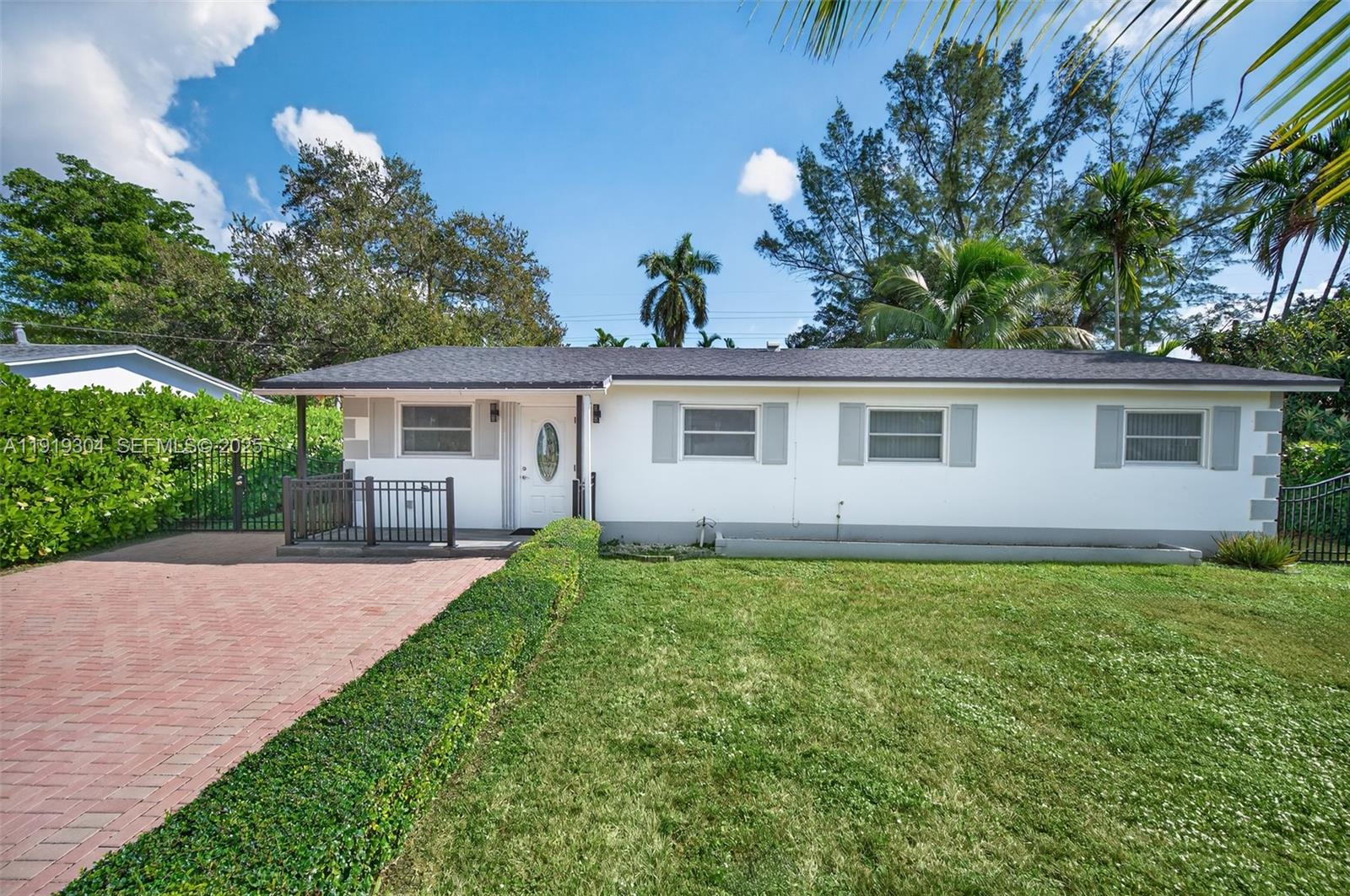 6255 SW 62nd Ct South Miami, FL 33143