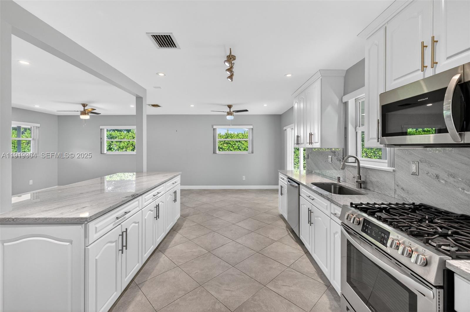 6255 SW 62nd Ct South Miami, FL 33143