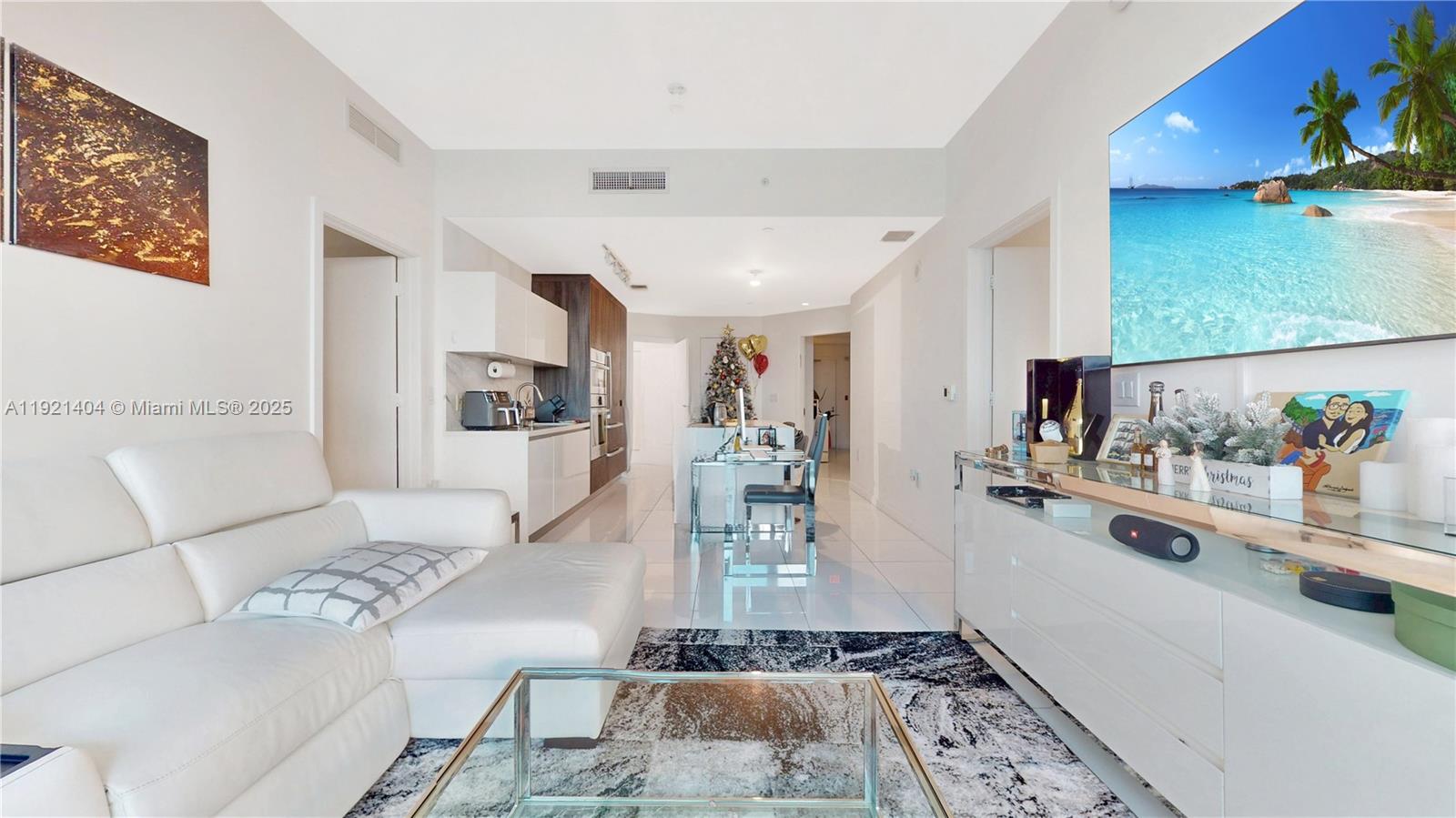 851 NE 1st Ave #1508 Miami, FL 33132