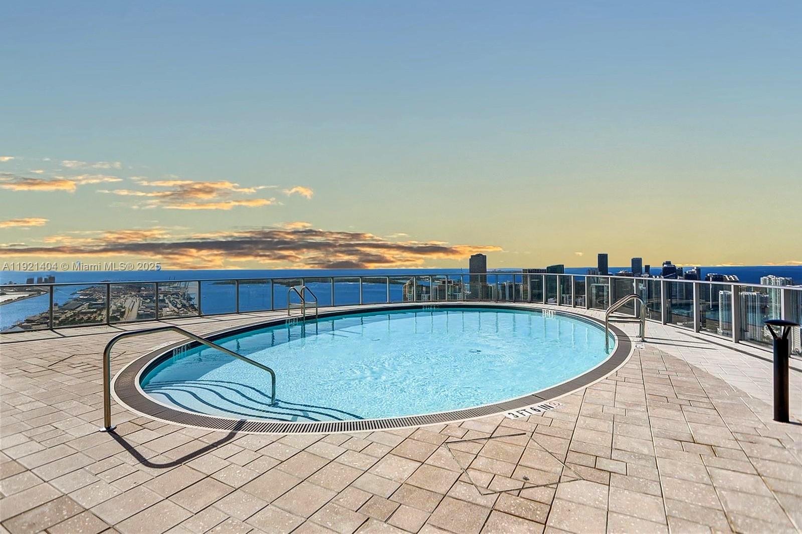 851 NE 1st Ave #1508 Miami, FL 33132