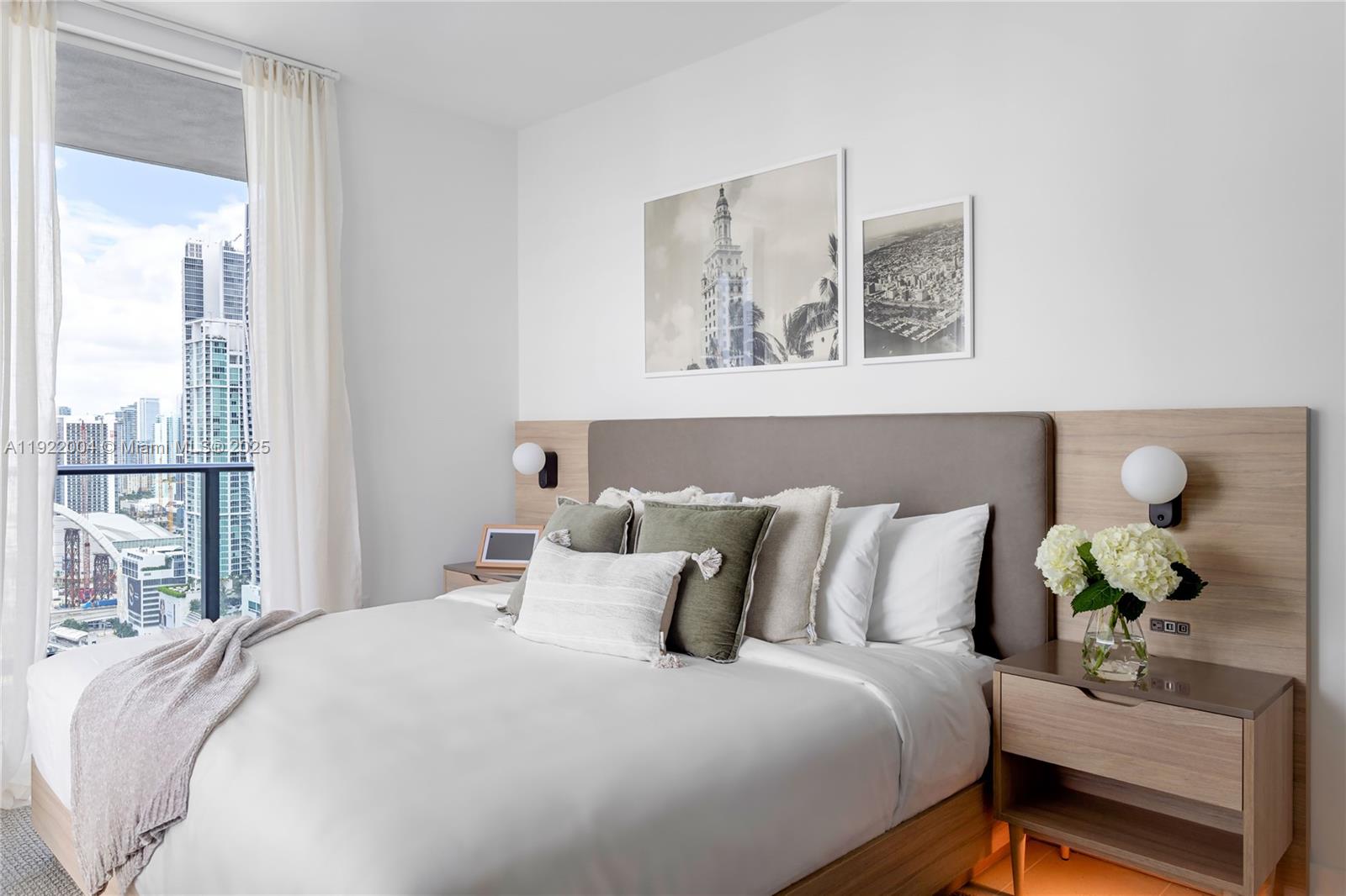 159 NE 6th St #3002 Miami, FL 33132