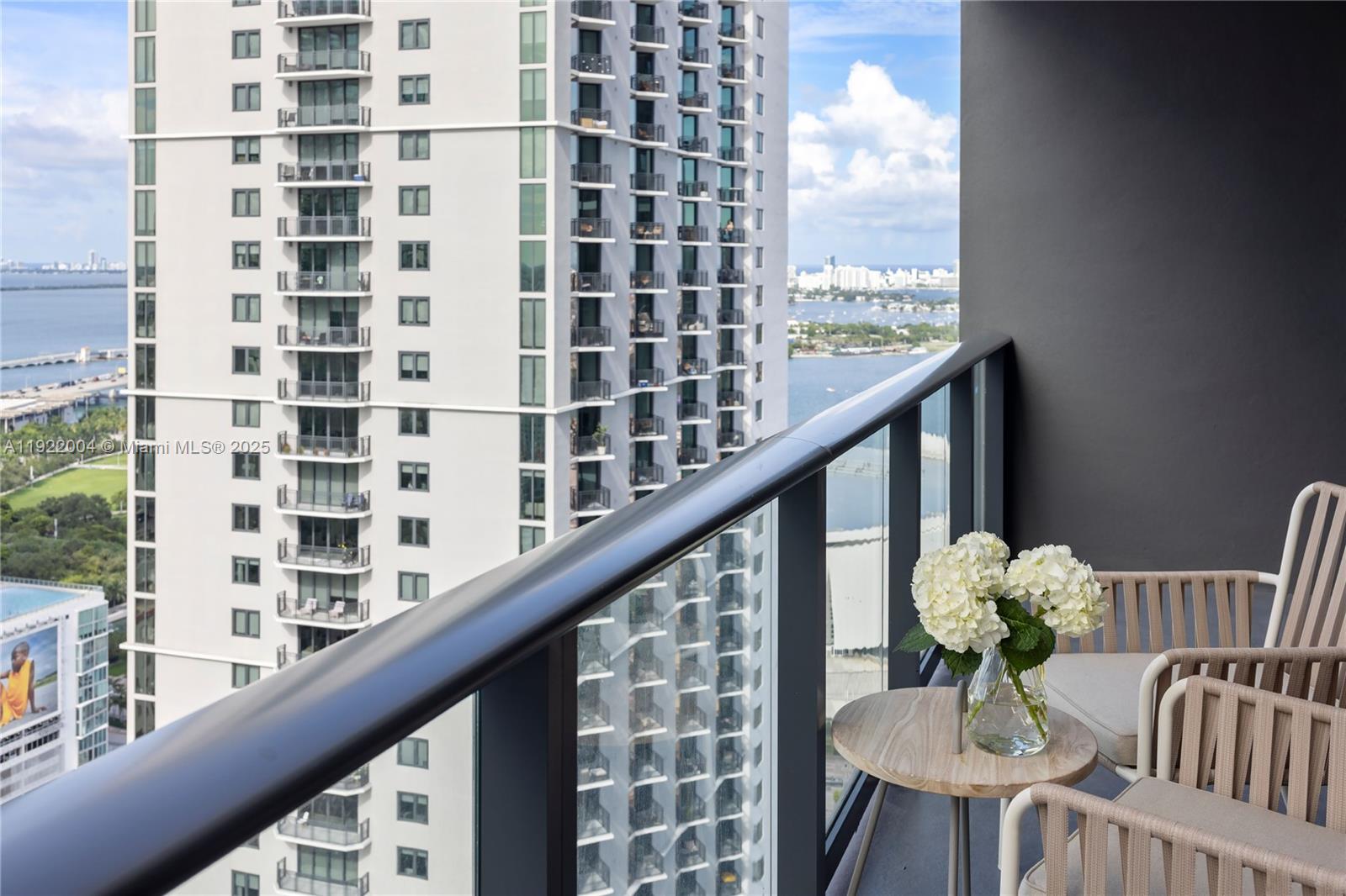 159 NE 6th St #3002 Miami, FL 33132