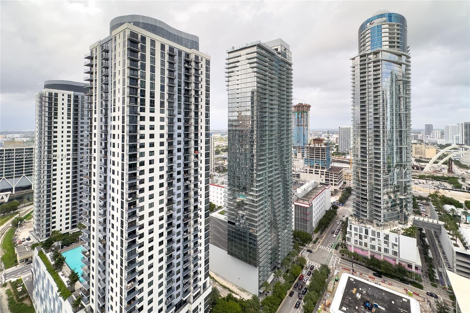 159 NE 6th St #3002 Miami, FL 33132