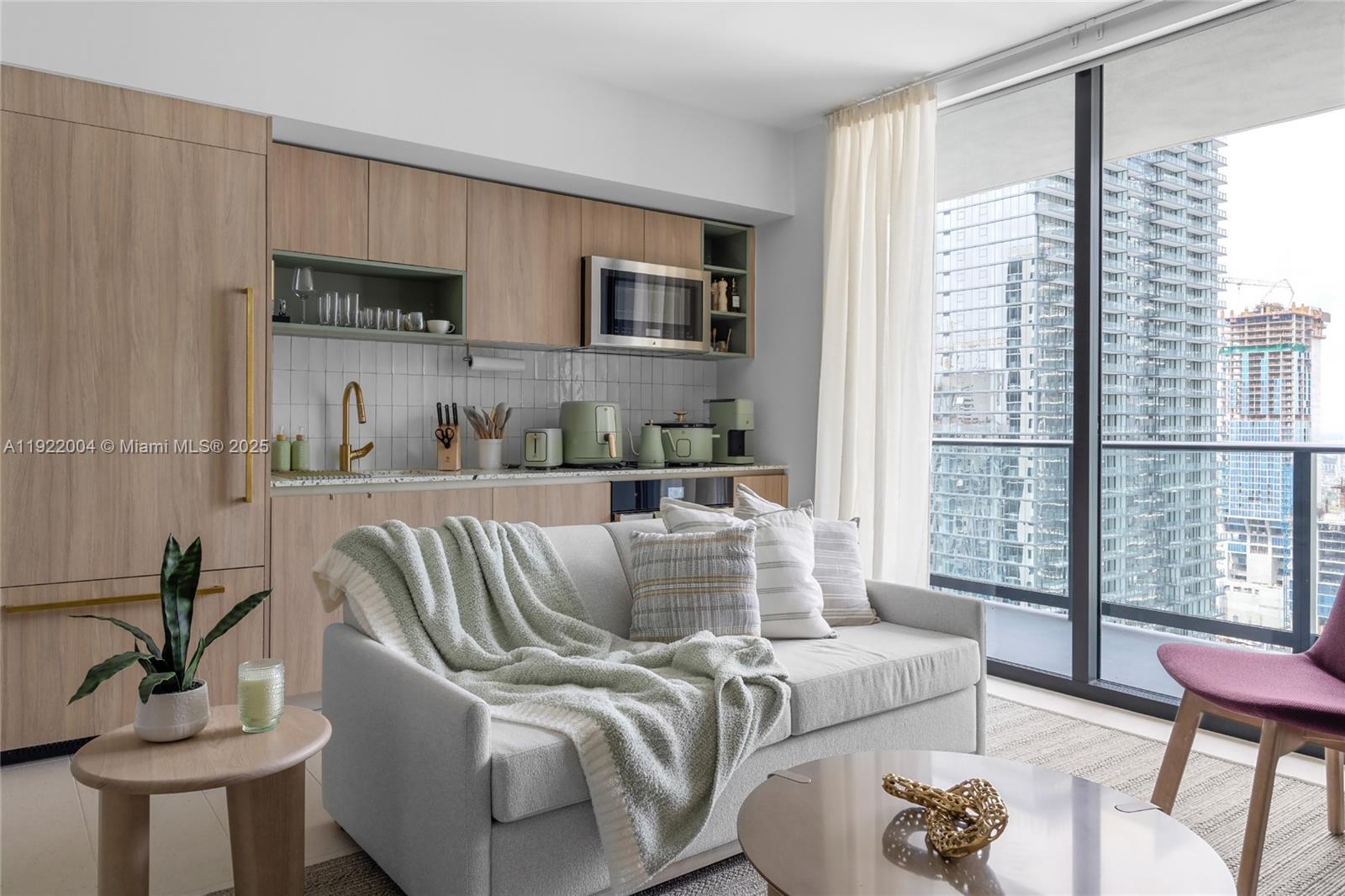 159 NE 6th St #3002 Miami, FL 33132