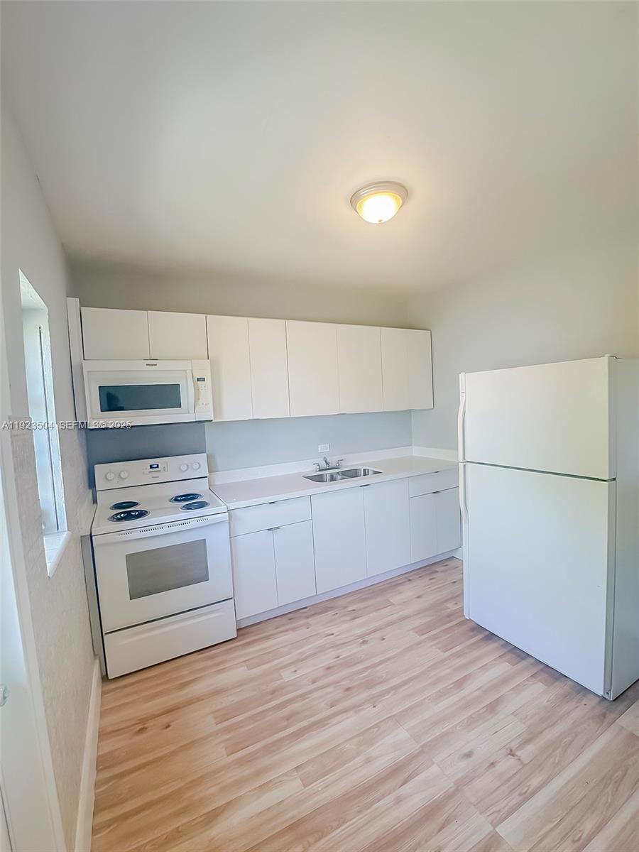 14801 Lincoln Blvd Miami, FL 33176