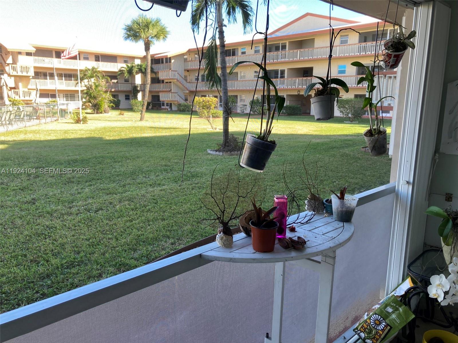 5300 Washington St #N117 Hollywood, FL 33021