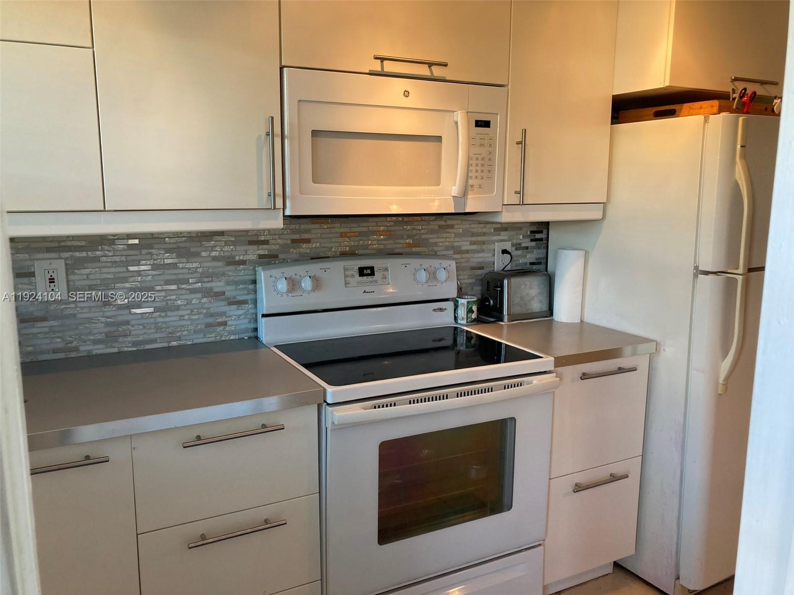 5300 Washington St #N117 Hollywood, FL 33021