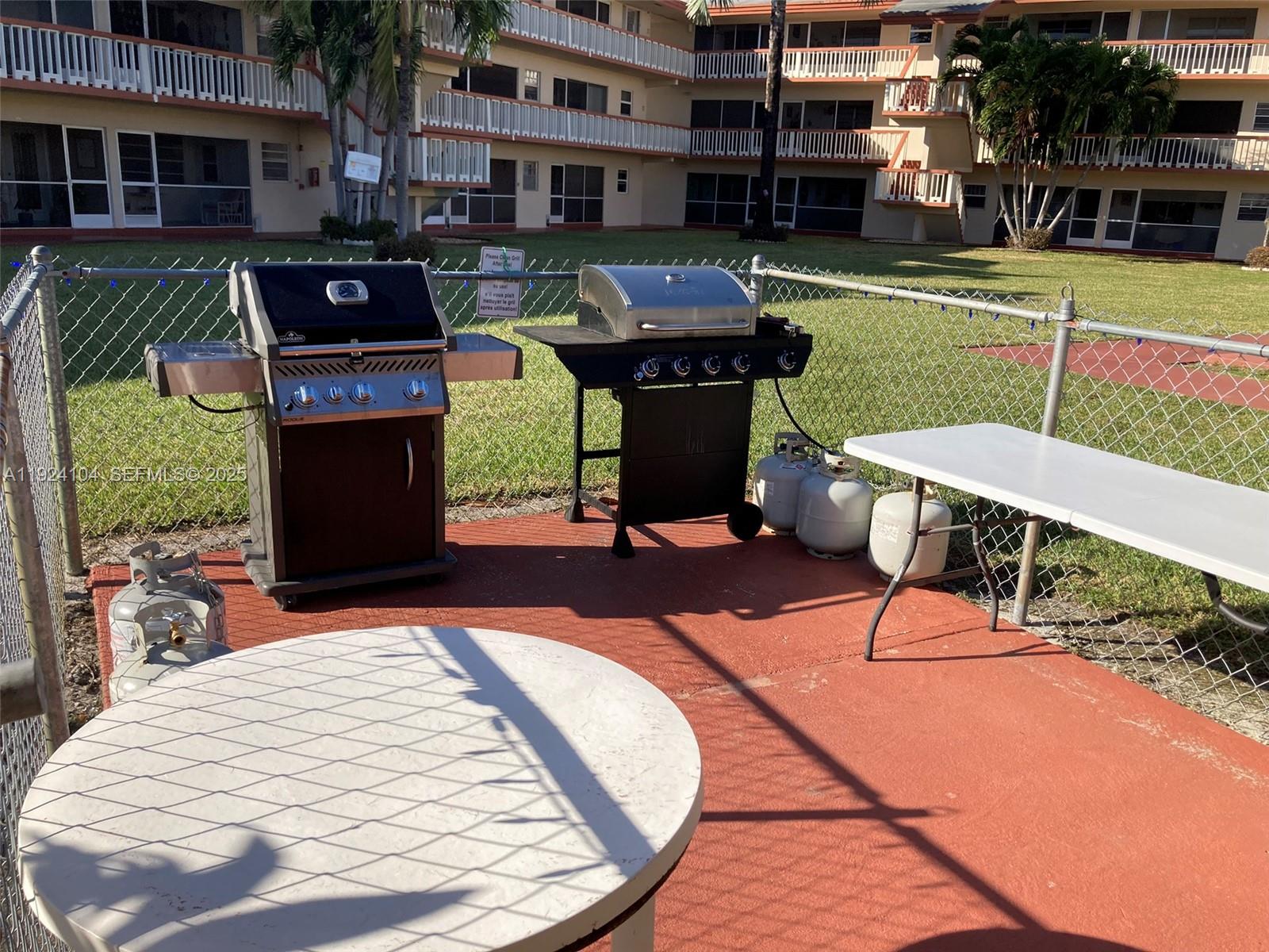 5300 Washington St #N117 Hollywood, FL 33021